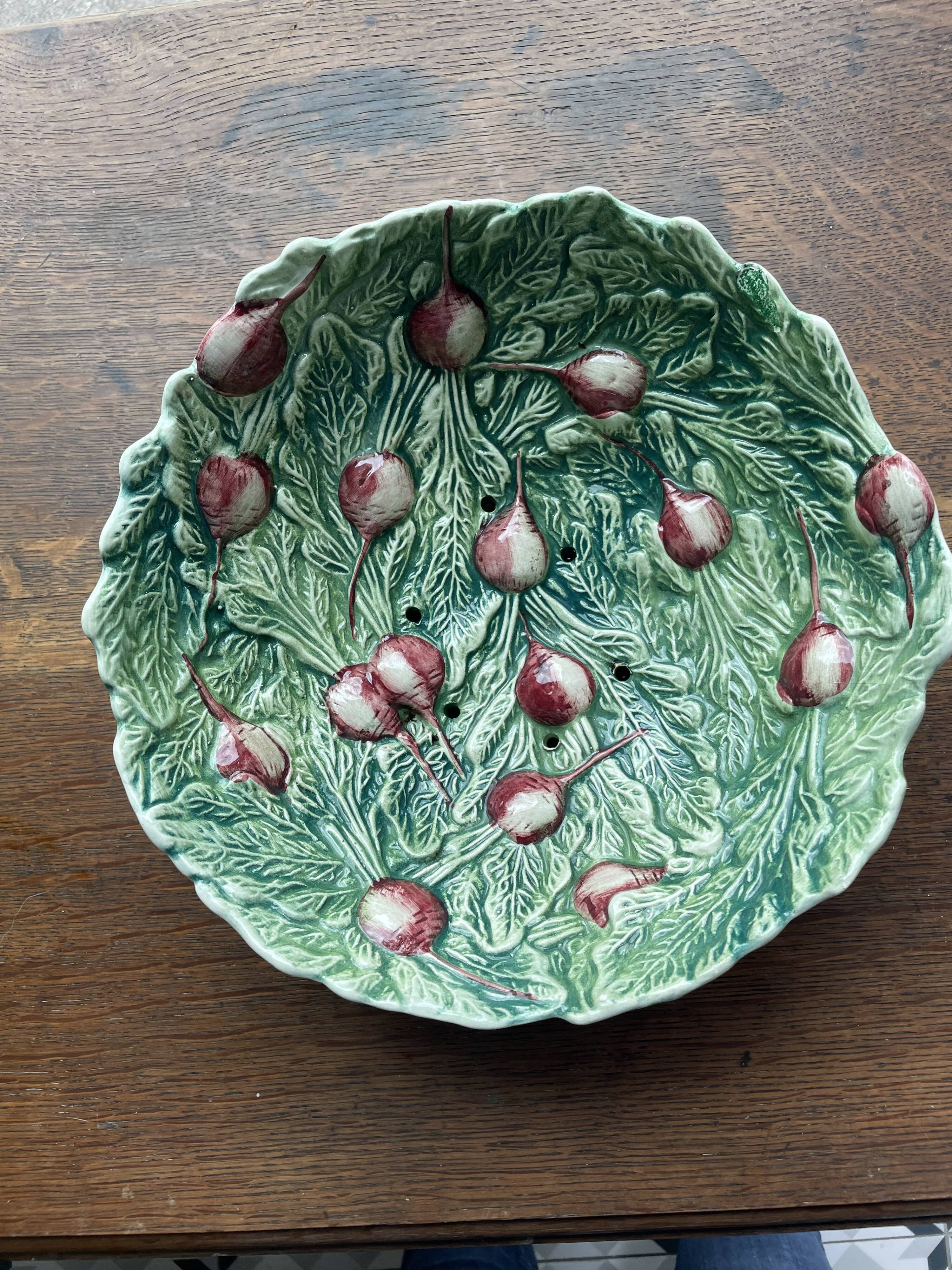 Radish drainer set in slip