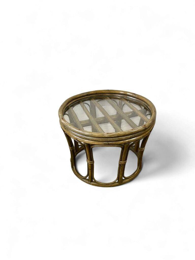 Vintage round side table/coffee table in rattan and wicker