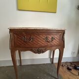 Classic antique chest of drawers in marquetry