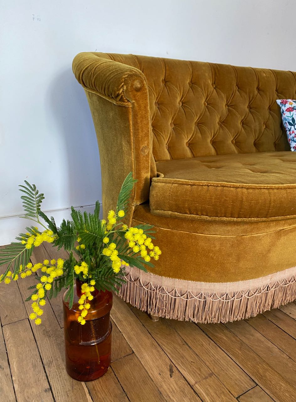 Old gold toad bench