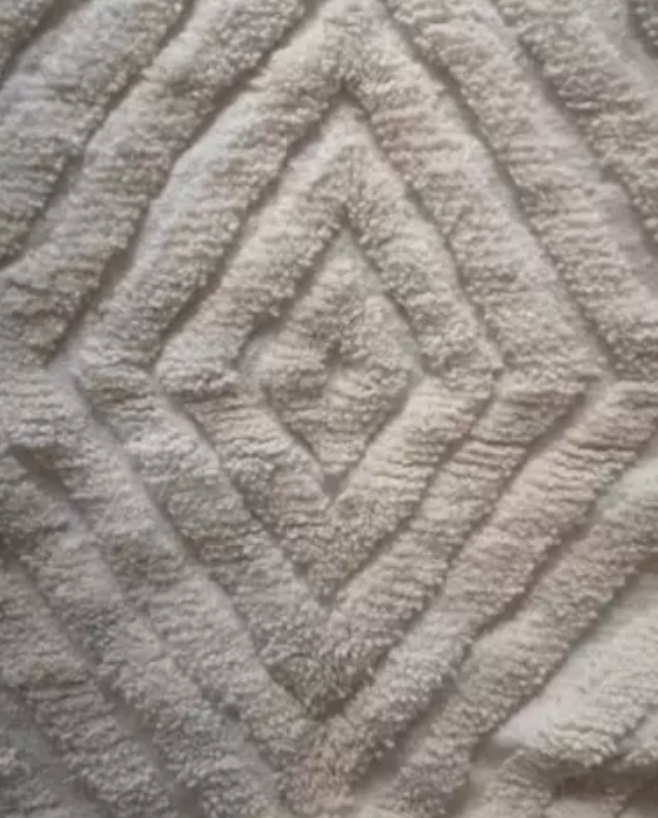 Tapis beni ouarain berbere écru tissé mains 147 x 100cm