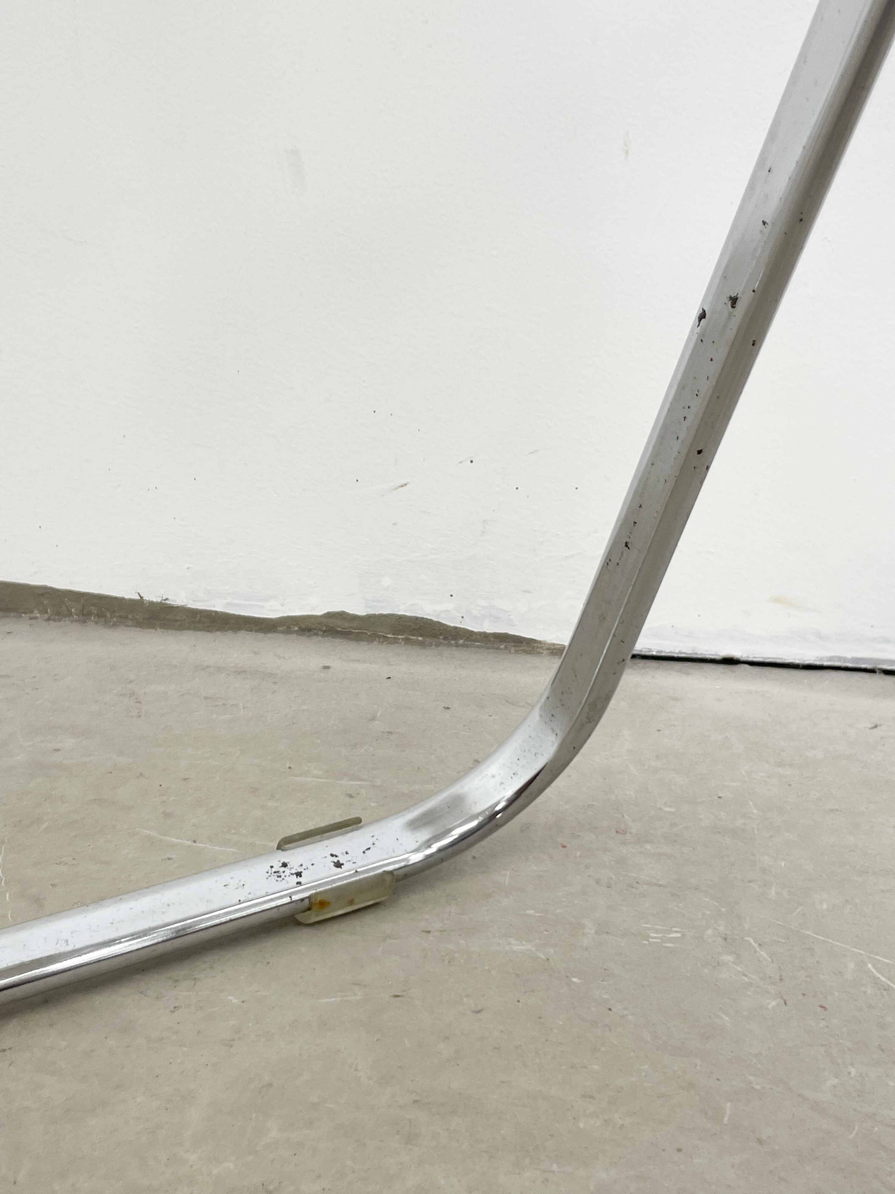 Plia chair, Giancarlo Piretti, Anonima Castelli