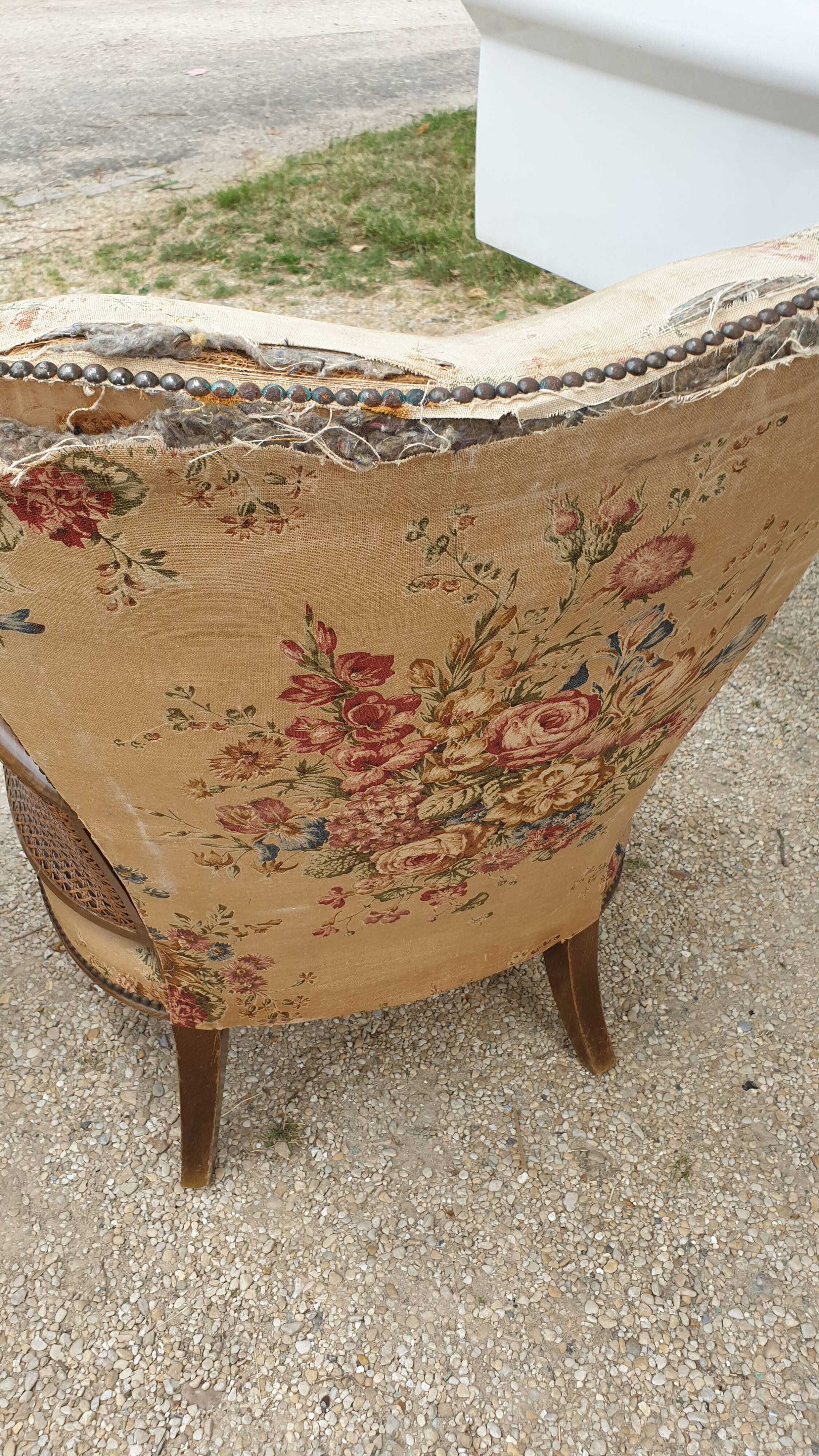 Pair of armchairs in walnut 1930