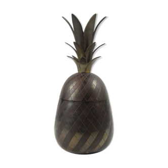 Pineapple box in copperware