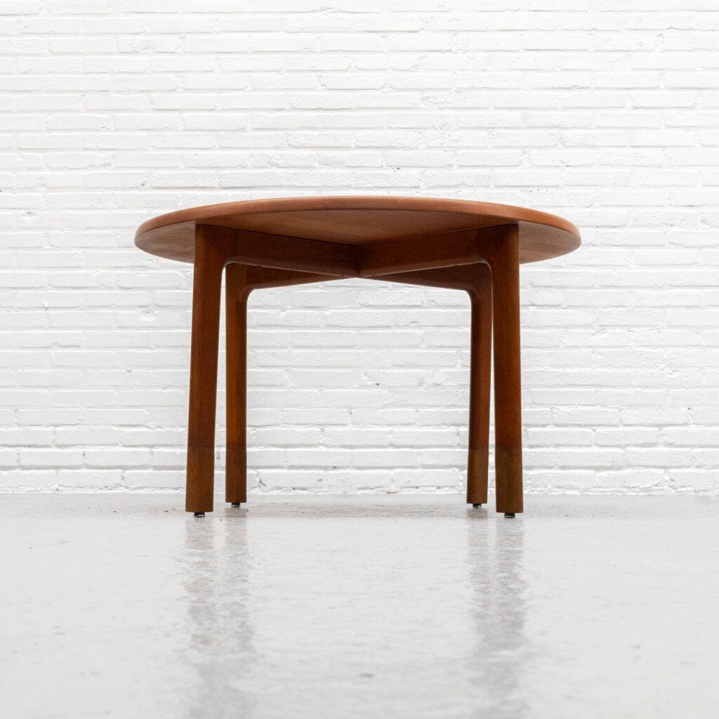 Table basse danoise Niels Bach des années 1960