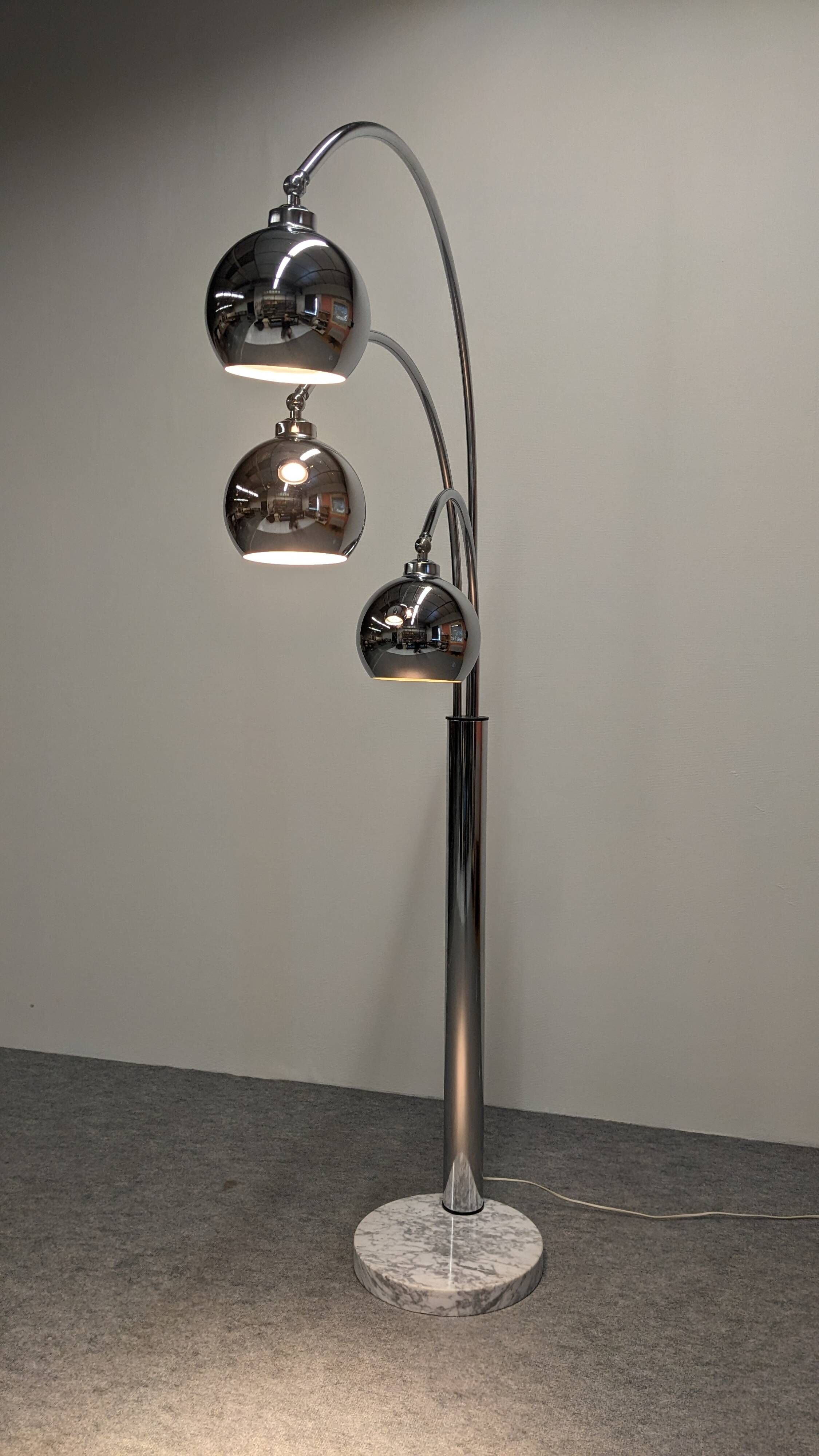 Space Age Lily of the Valley Floor Lamp by Goffredo Reggiani, Italy circa 1970