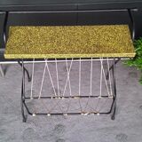 Magazine rack, in wired metal