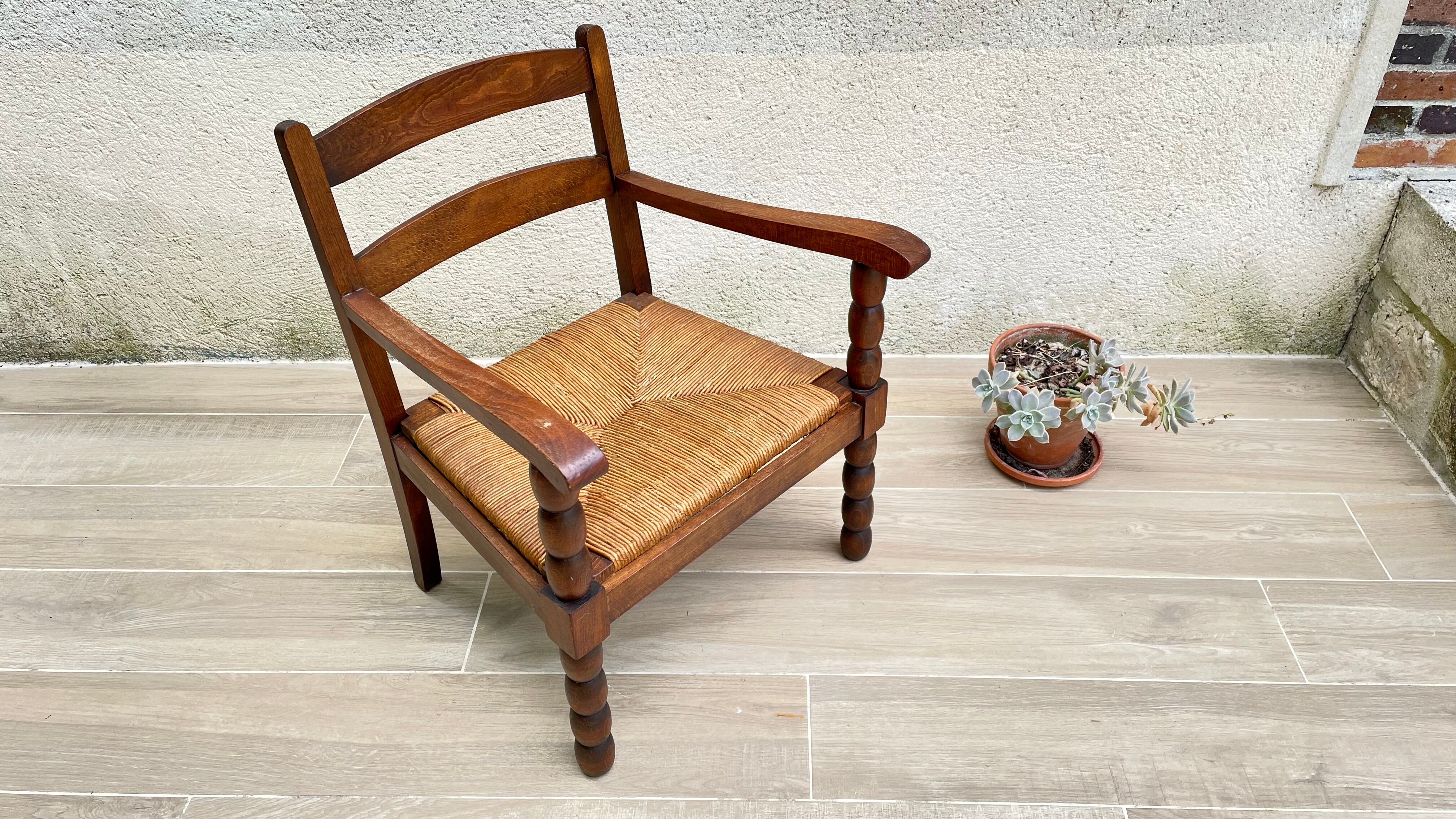 Wood armchair turned mulched way
