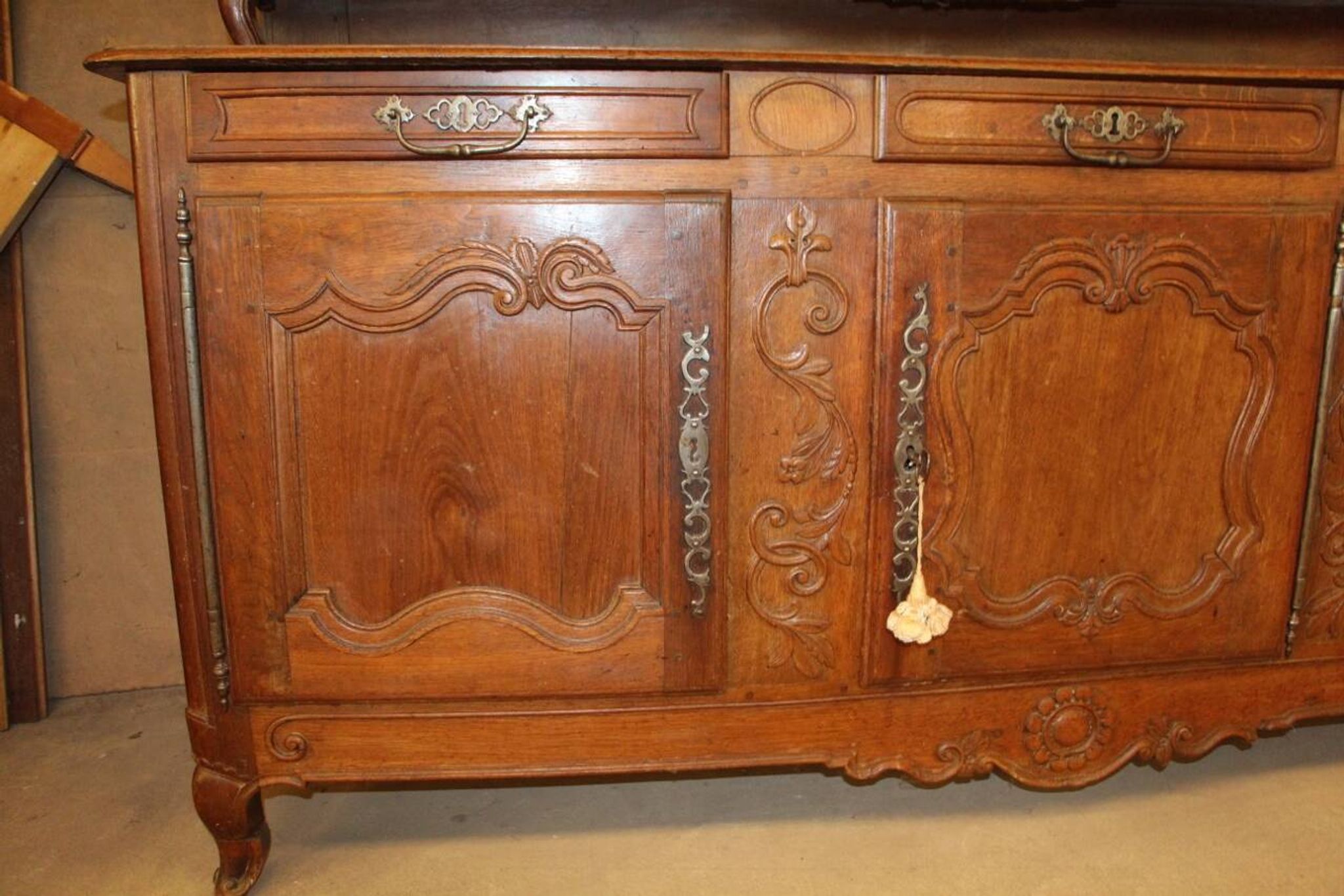 18th century dresser