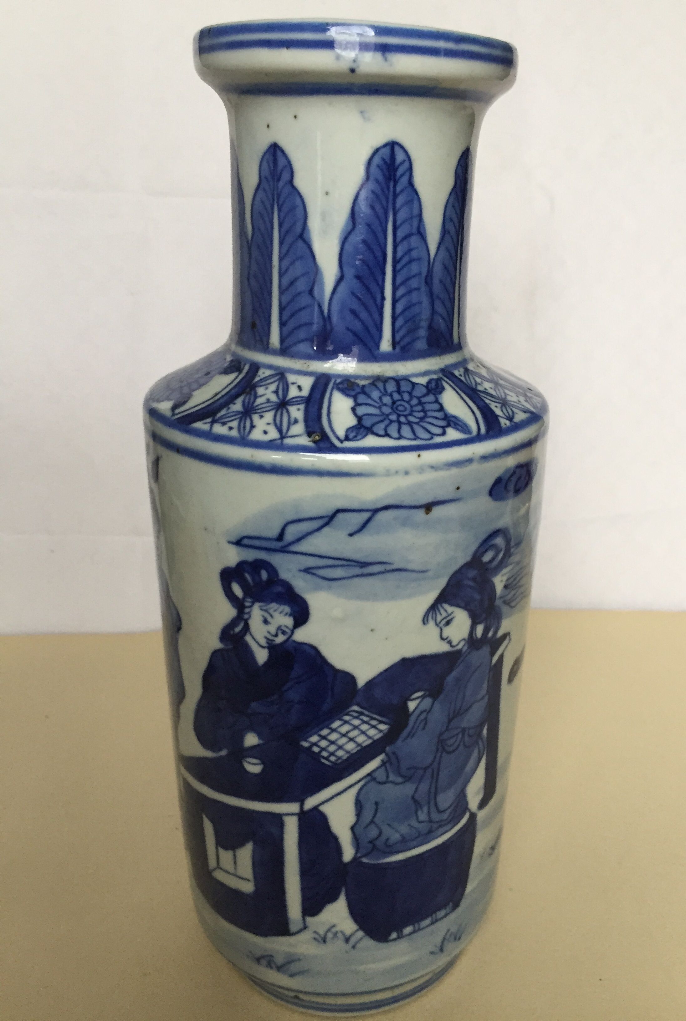 Chinese roller vase