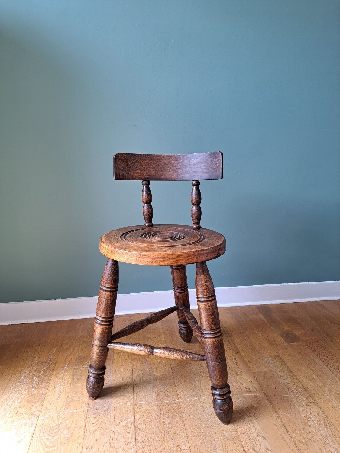 Arts and crafts stool