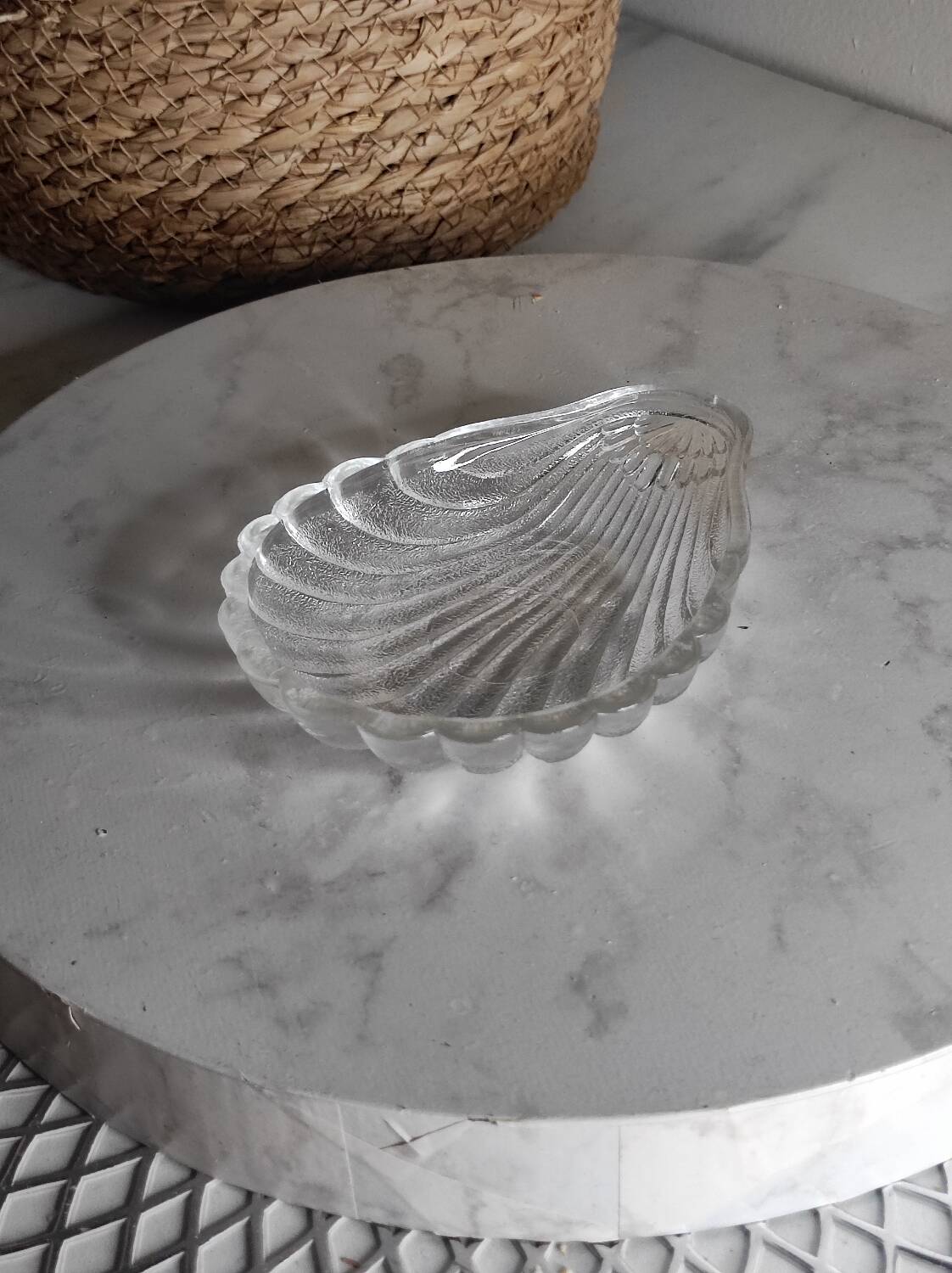 Crystal scallop bowl