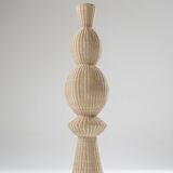 Manon rattan column