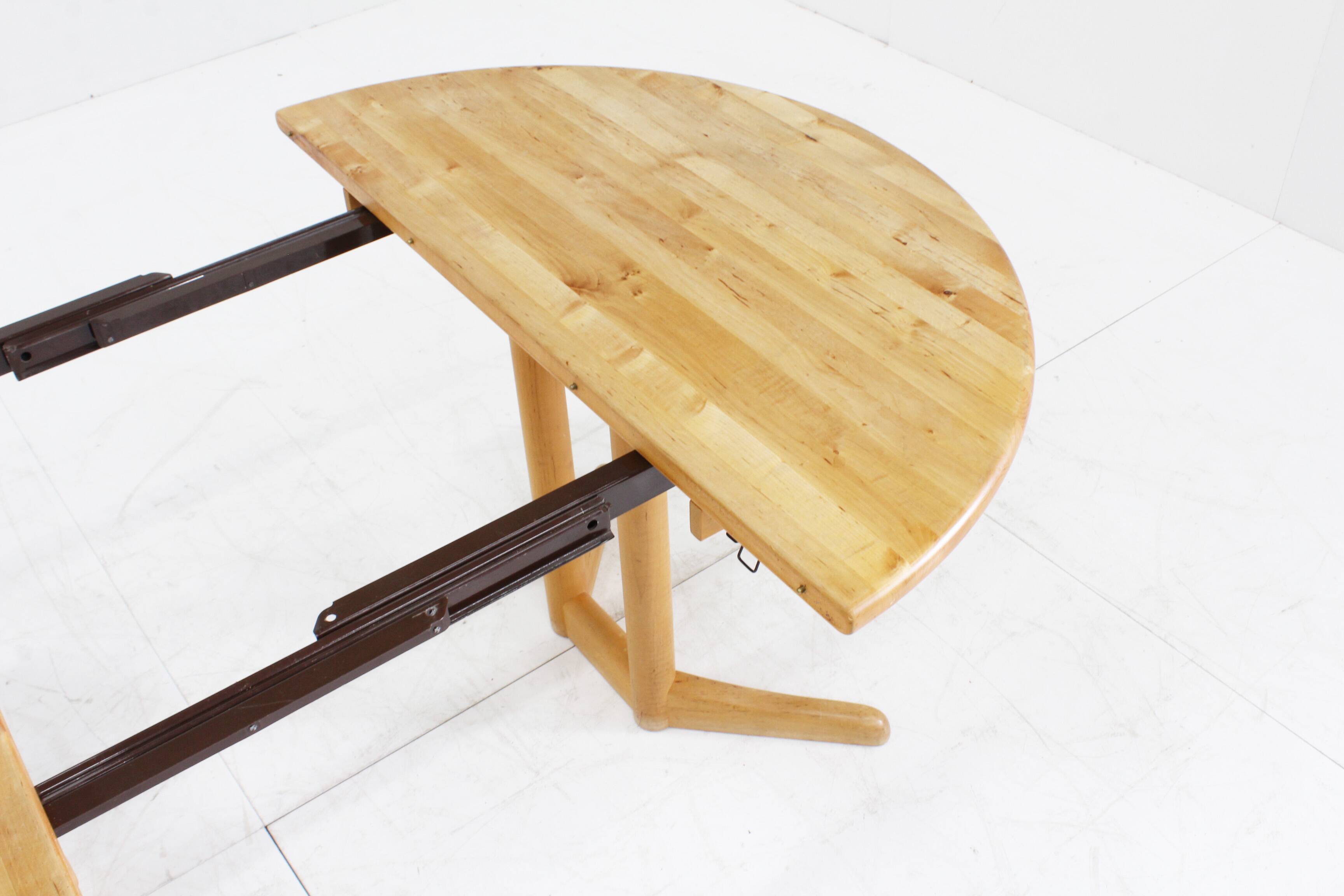 Table à manger vintage ronde extensible danoise Vamdrup Stolefabrik 1960