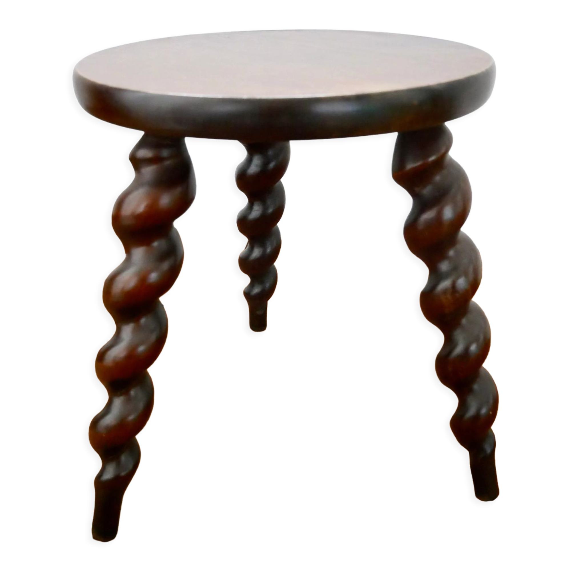 Tripod stool twisted feet