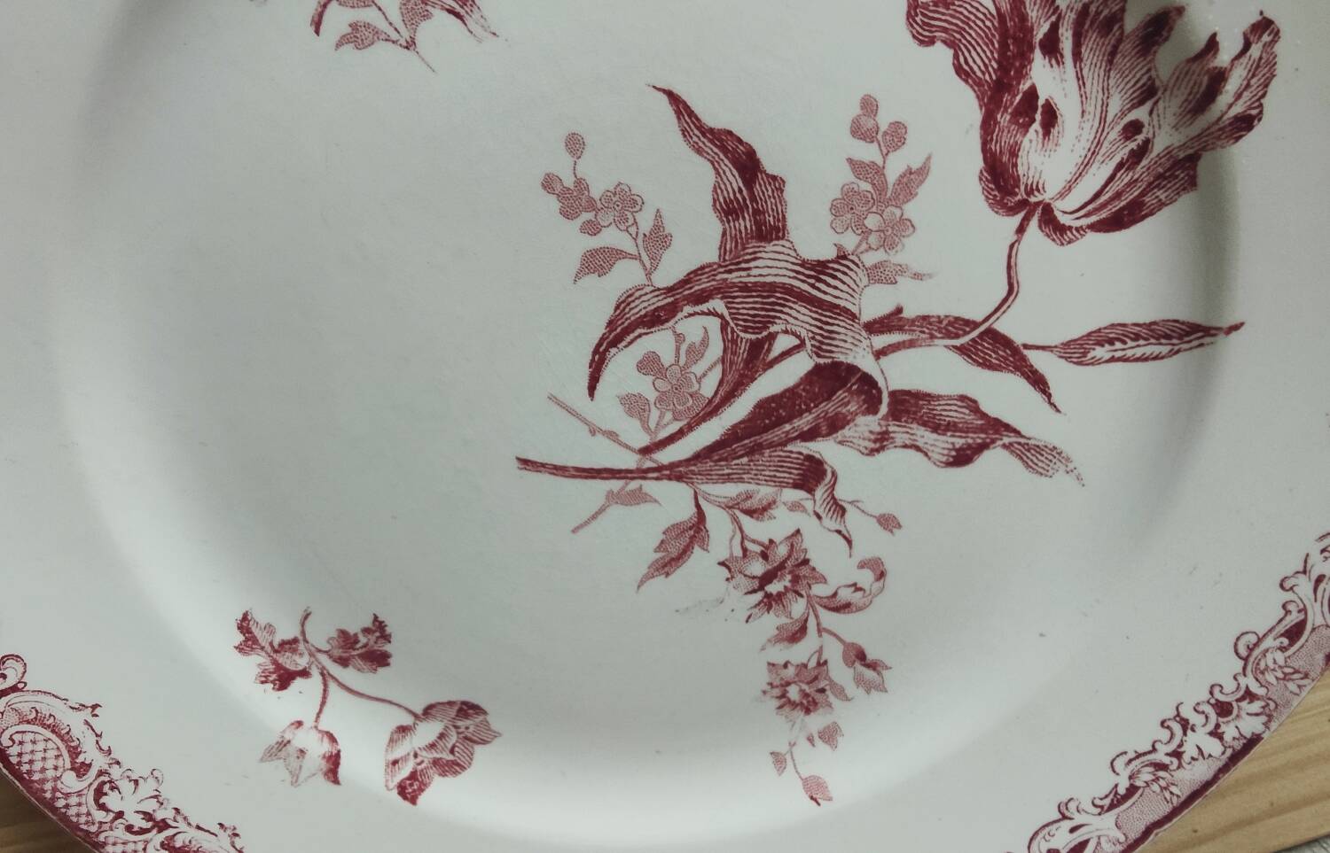 6 assiettes à dessert modèle Fontanges par Sarreguemines