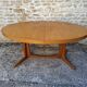 Baumann oval table