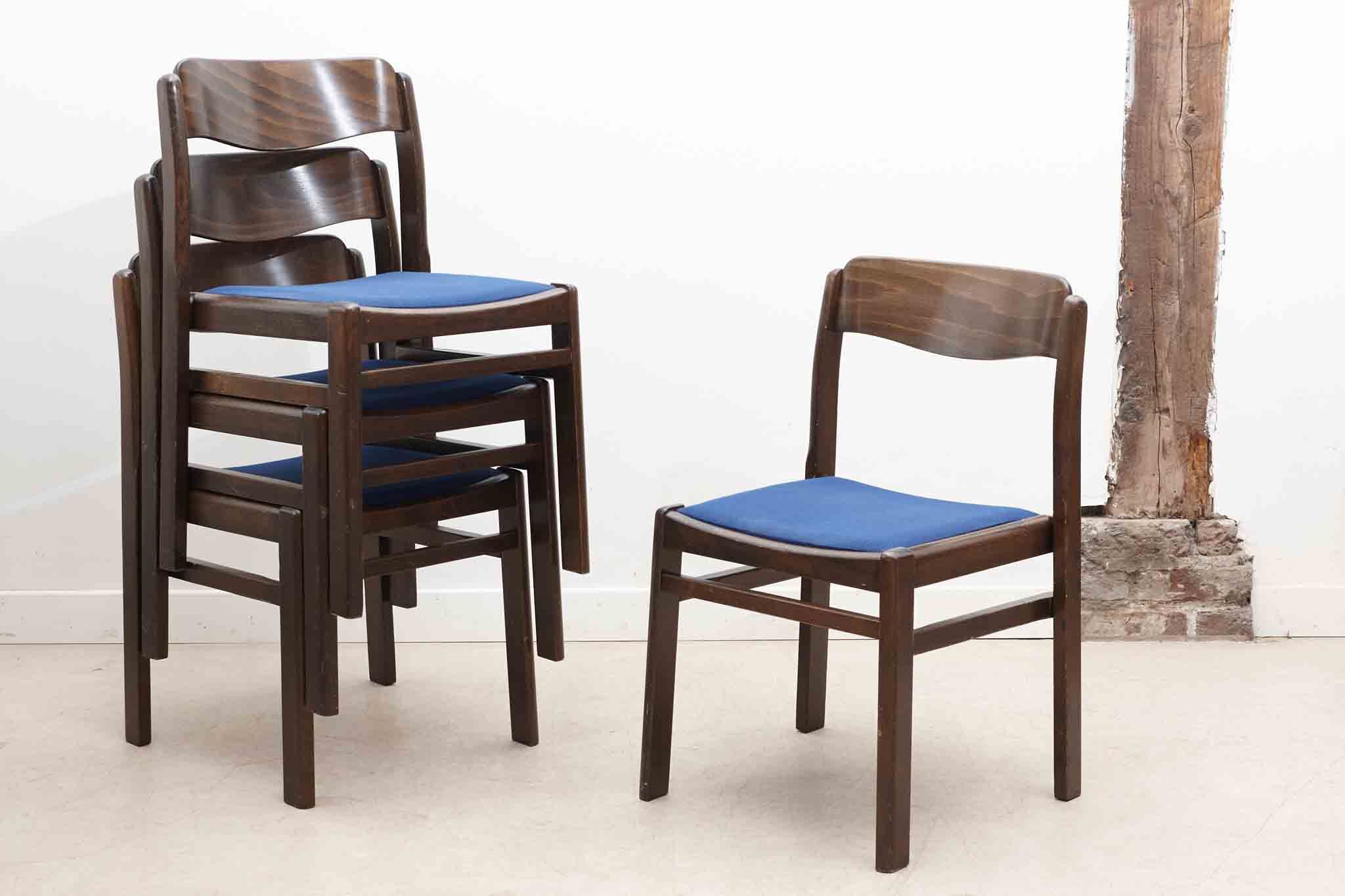 All-wood chair in royal blue and ebony