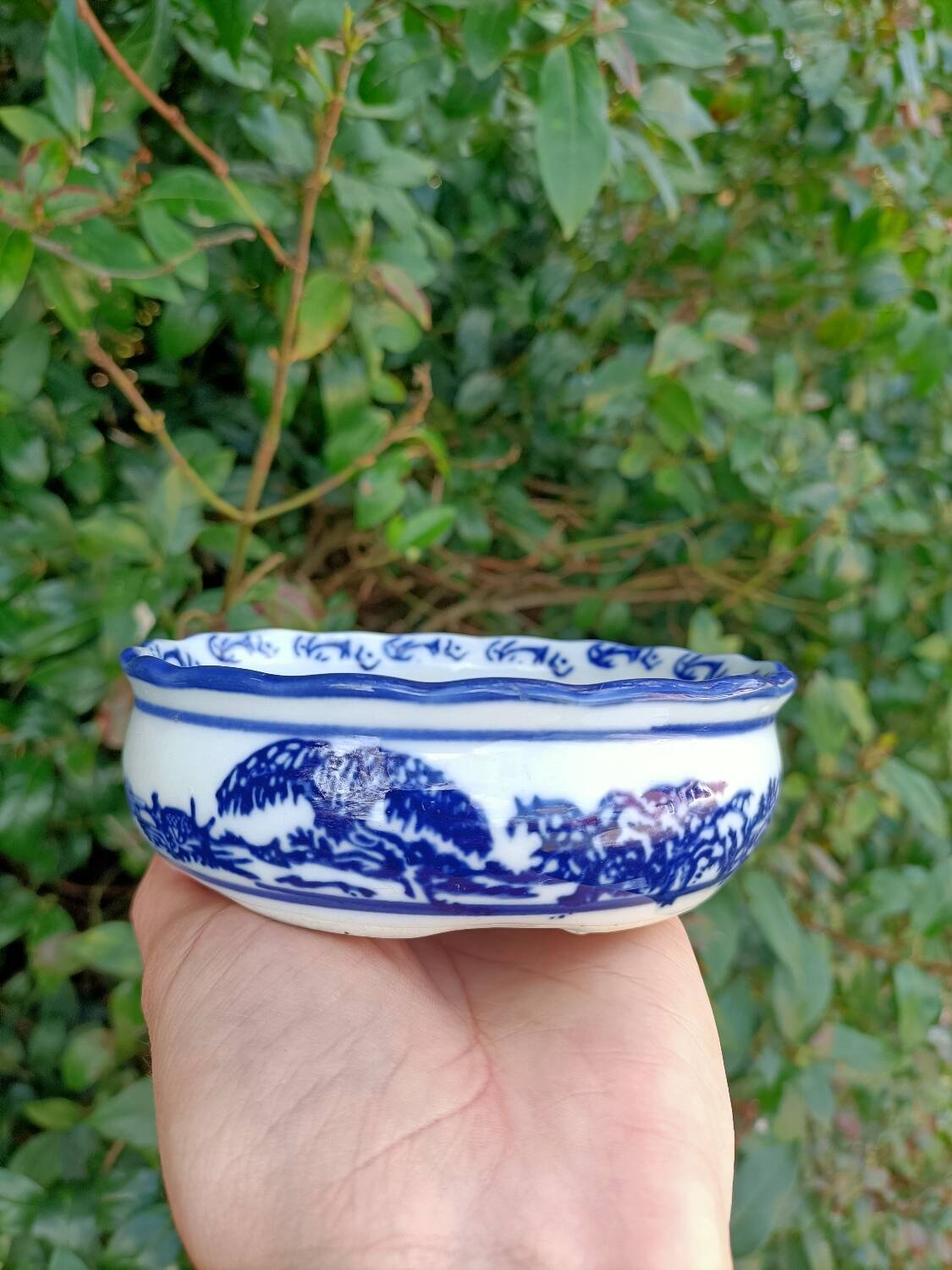 Retro ceramic flower pot/bowl