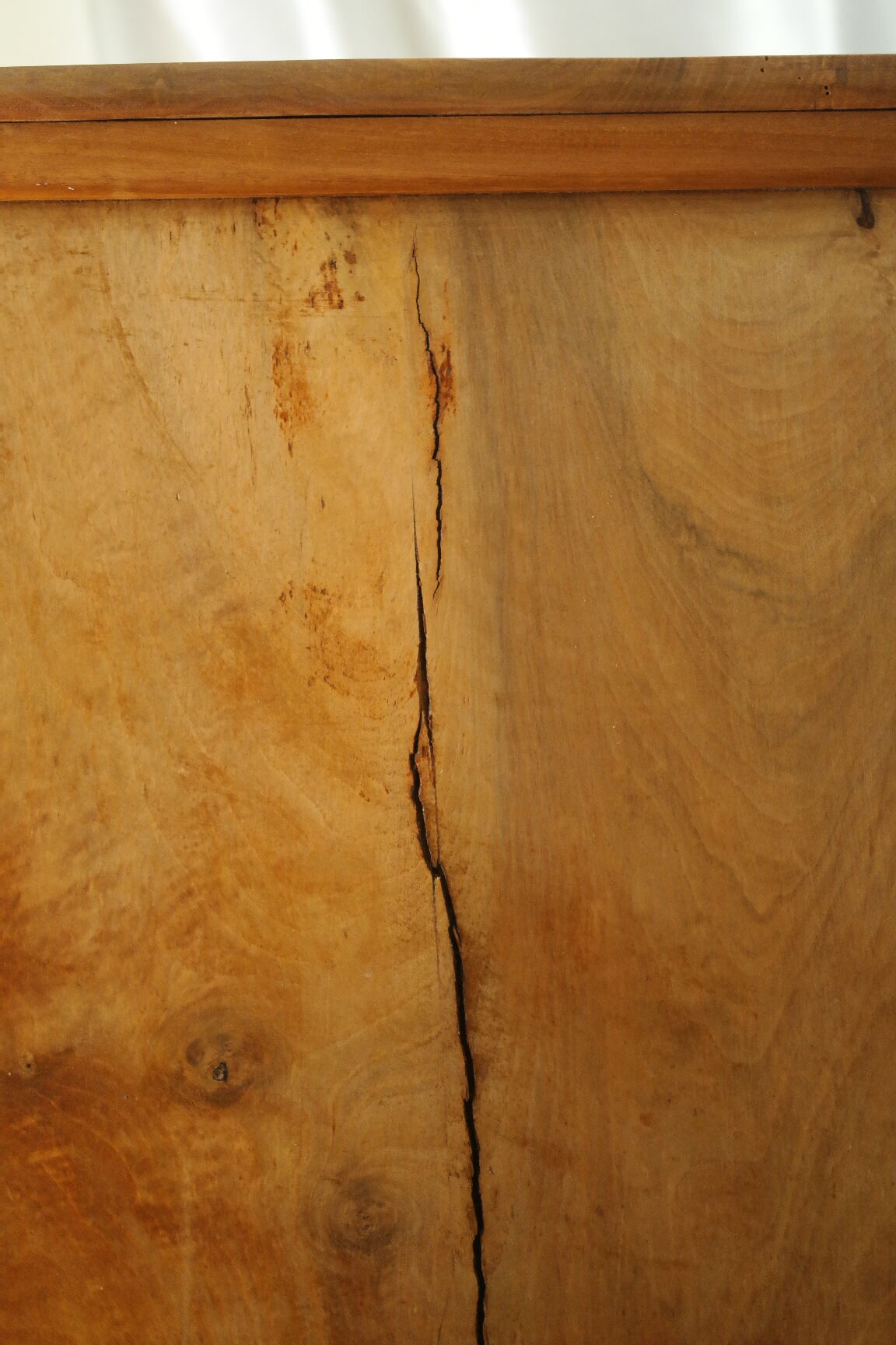 Louis Philippe style chest of drawers in light walnut, 20th century