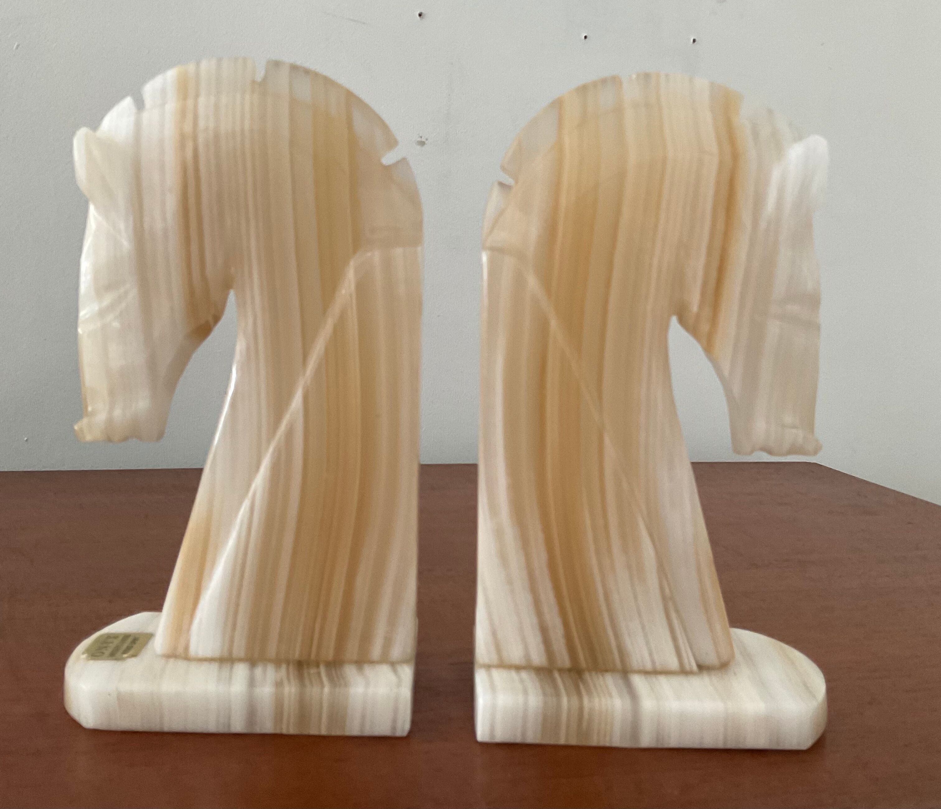 Pair of vintage bookends horses in Onyx
