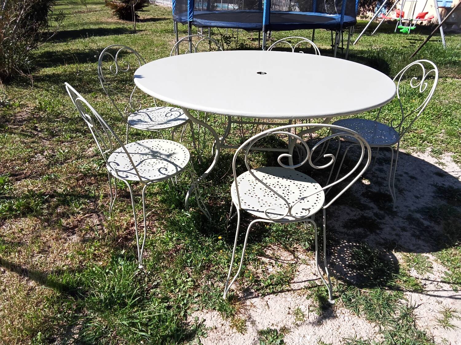 Large garden furniture