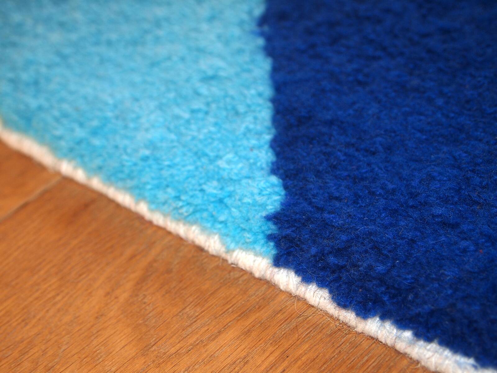 Tapis Contemporain ORA Hooked en Laine (74cm x 143cm), Édition Unique