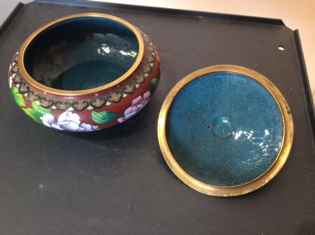 Porcelain candy maker