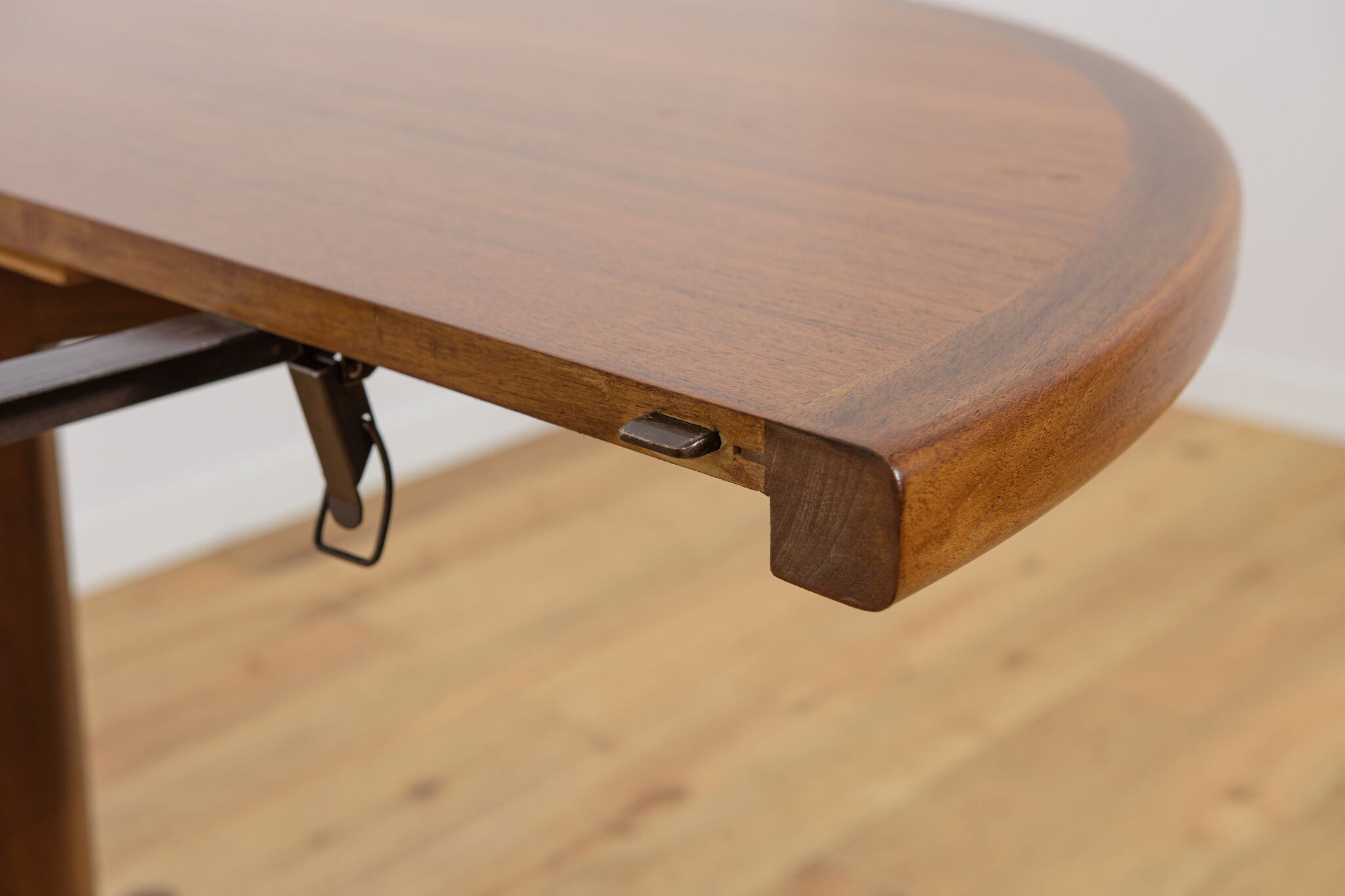 Mid-Century Teak Round Extending Dining Table, Denmark, 1960s