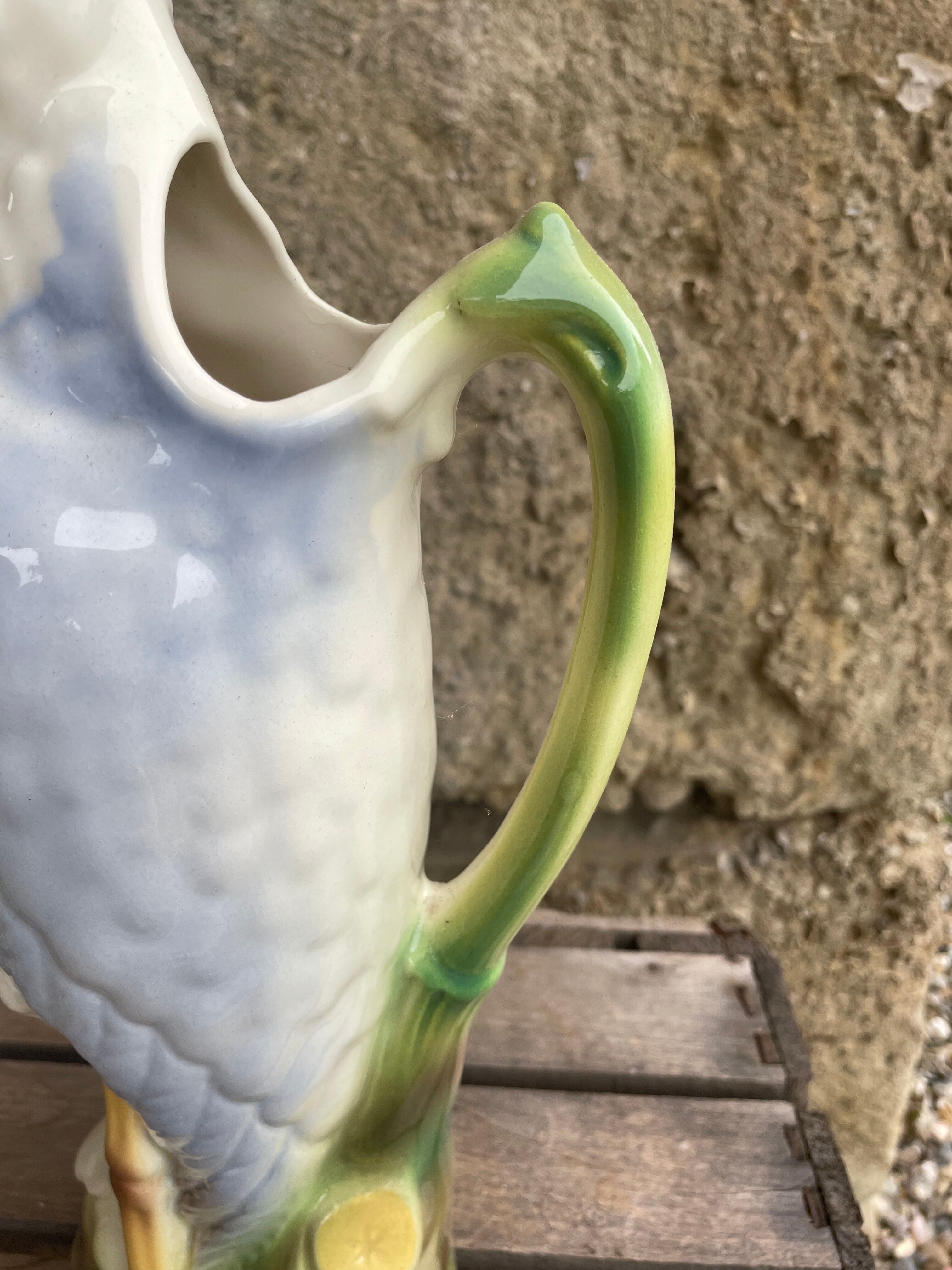 Pitcher barbotine stork