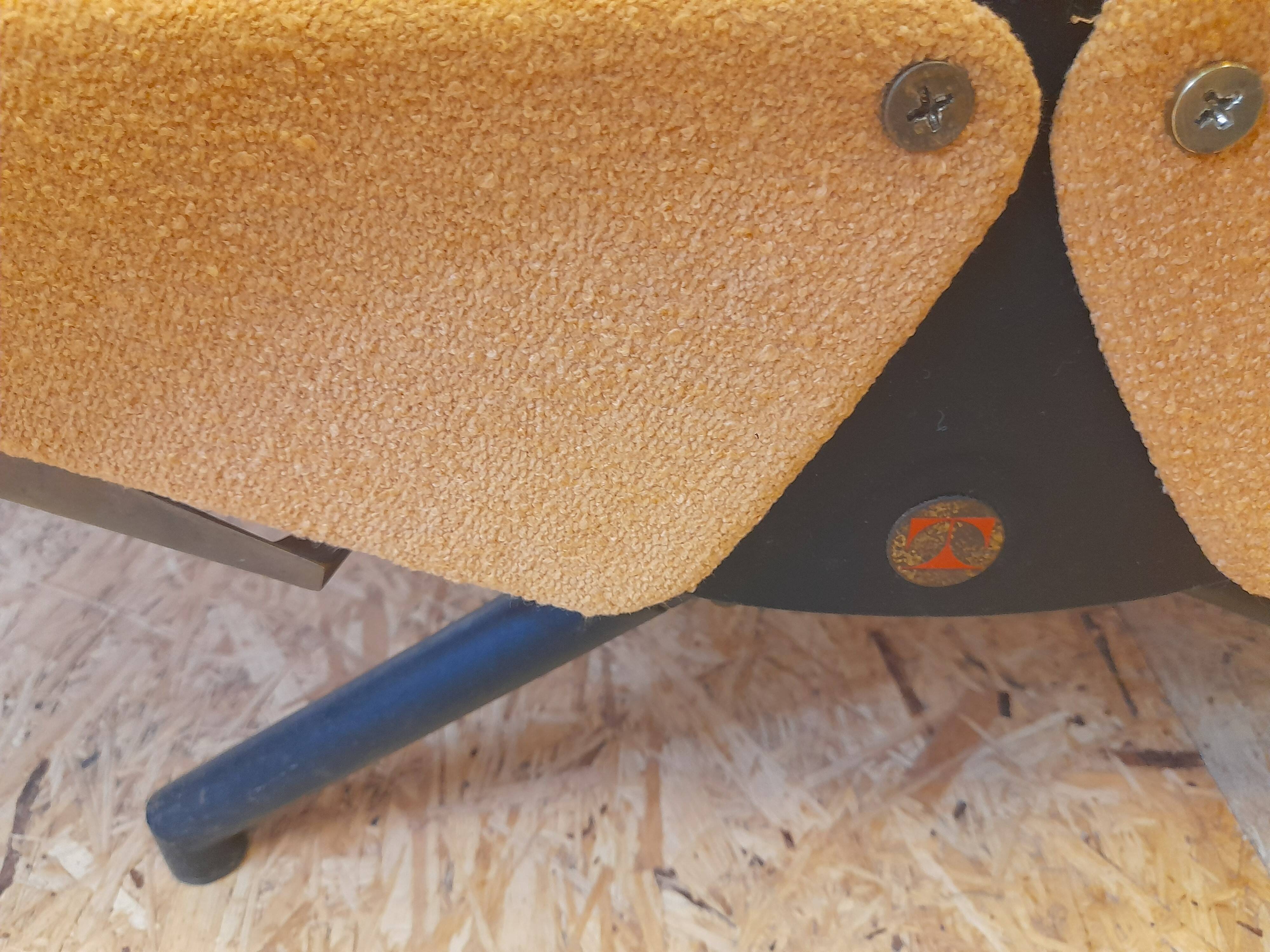 Tecno P 40 lounge chair