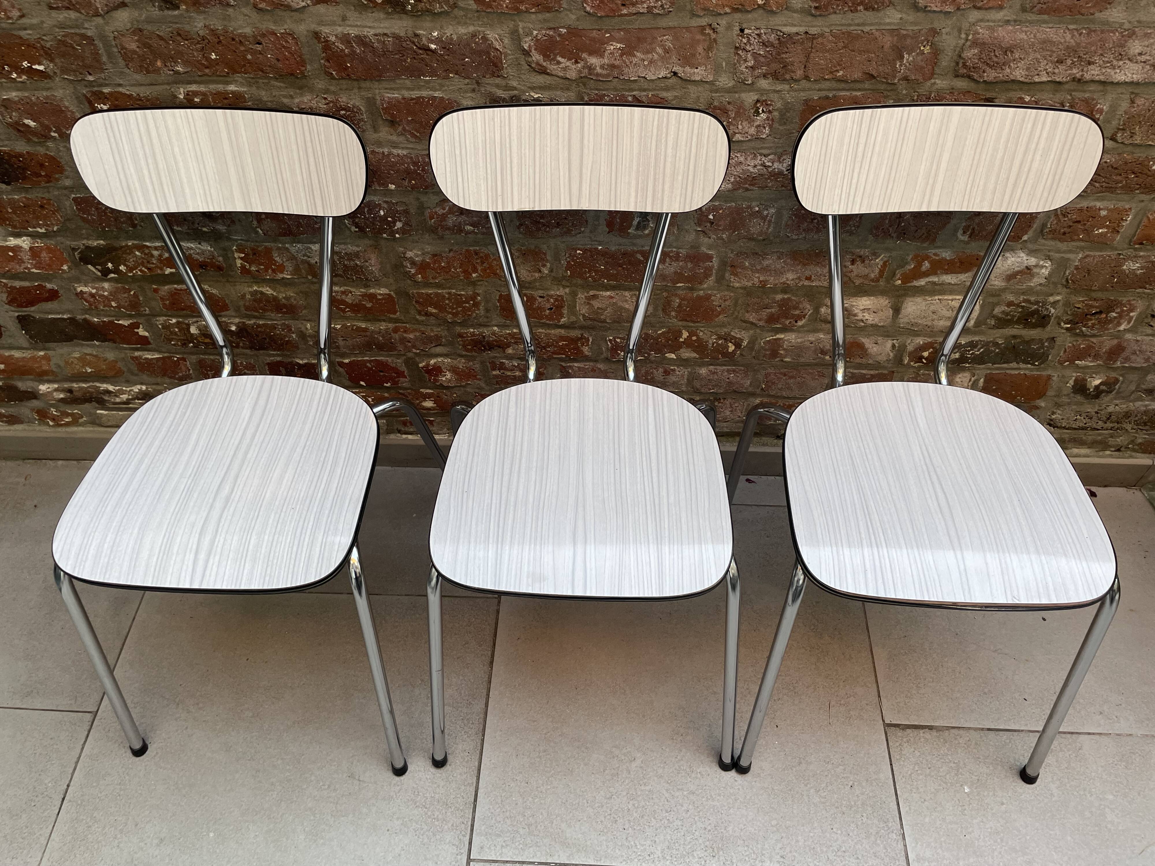 3 vintage chairs in light grey Formica from the 1960s