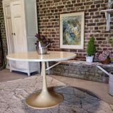 Tulip leg table