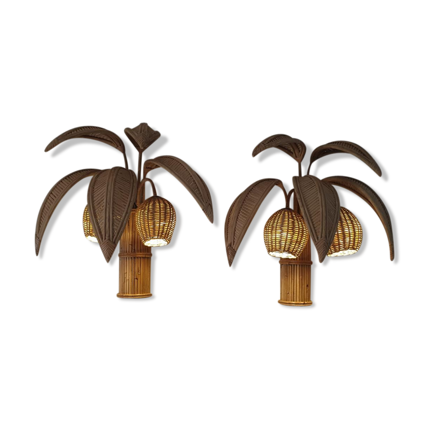 Paire d'appliques cocotier en rotin vintage