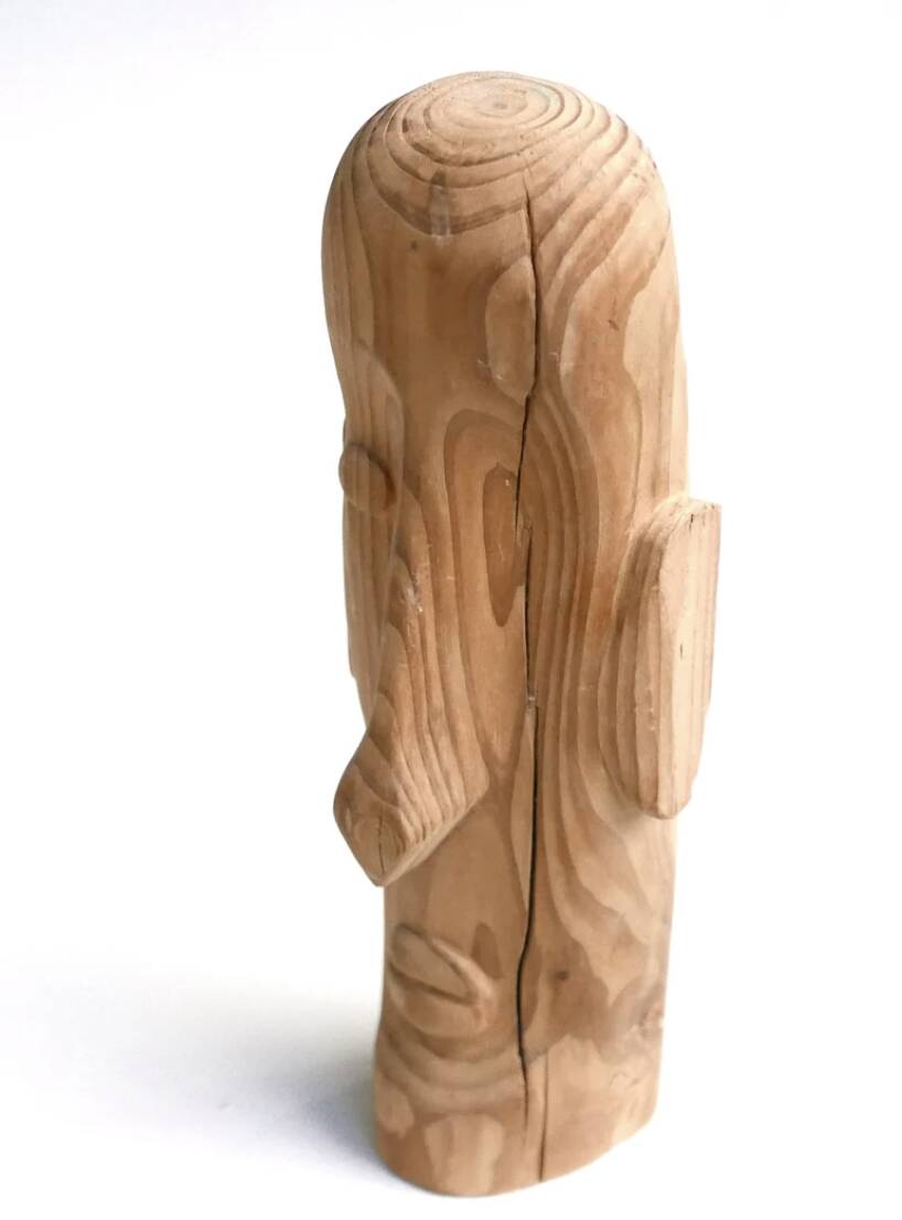 Minimalist sculpture of a head in light wood, 1970s