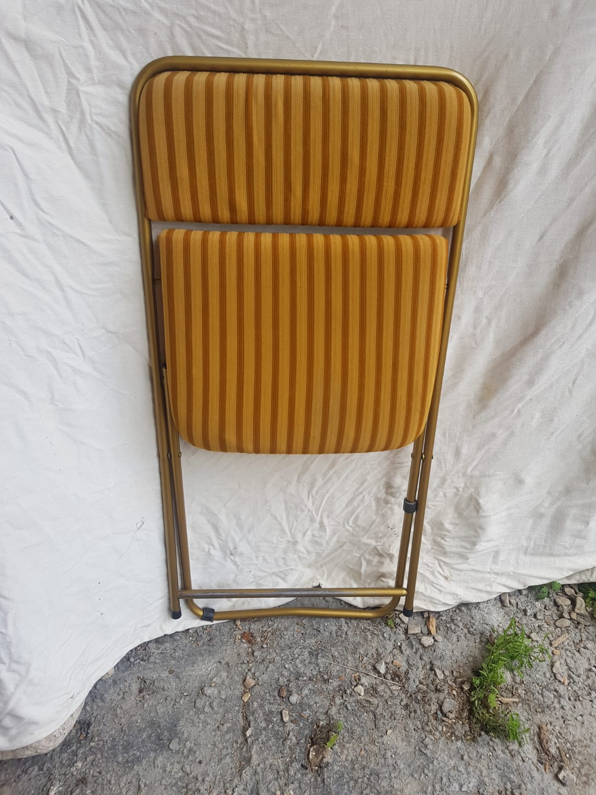 Old folding chair lafuma metal gold with fabric yellow stripes vintage