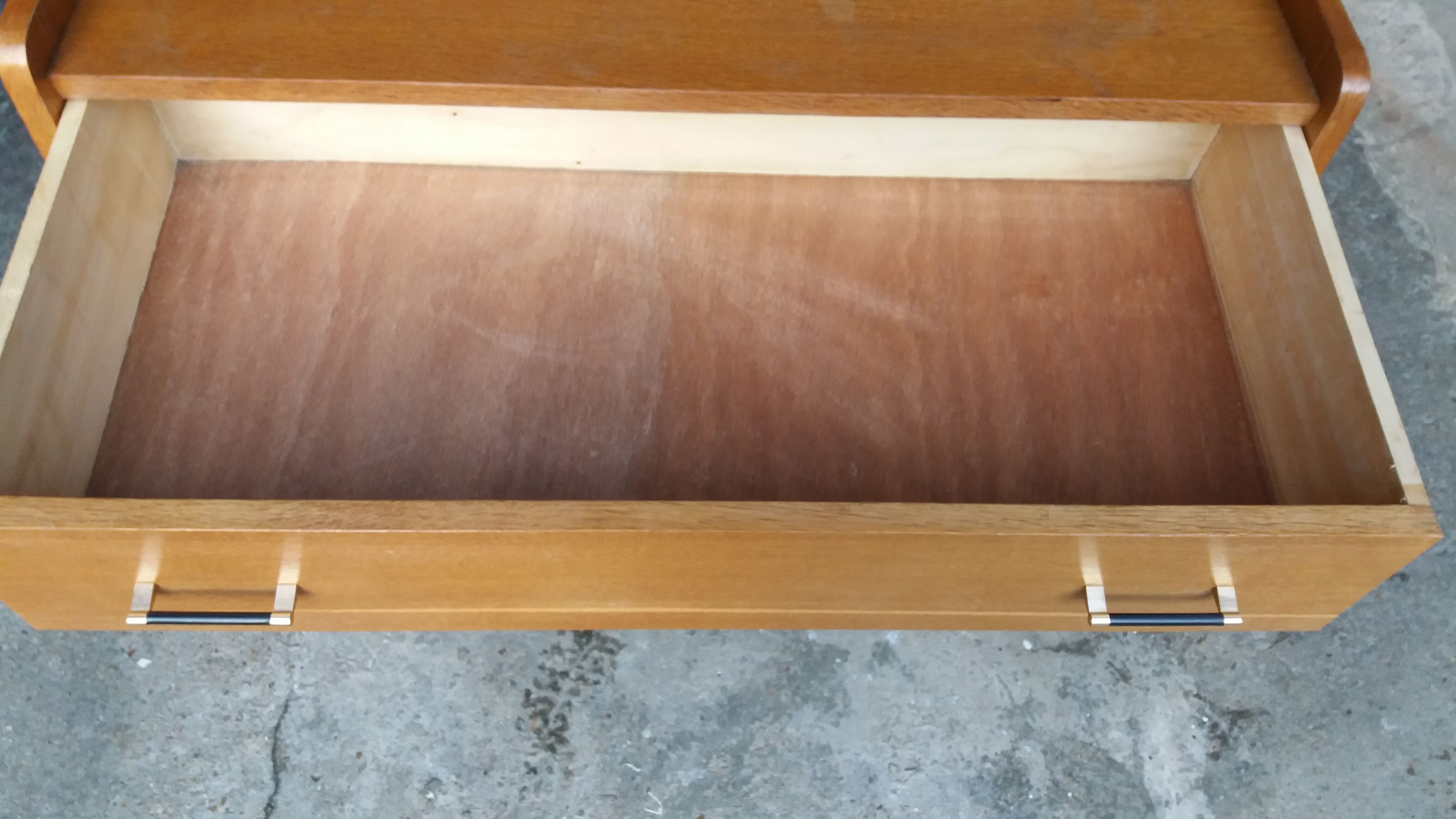 Dresser compass feet, 50s