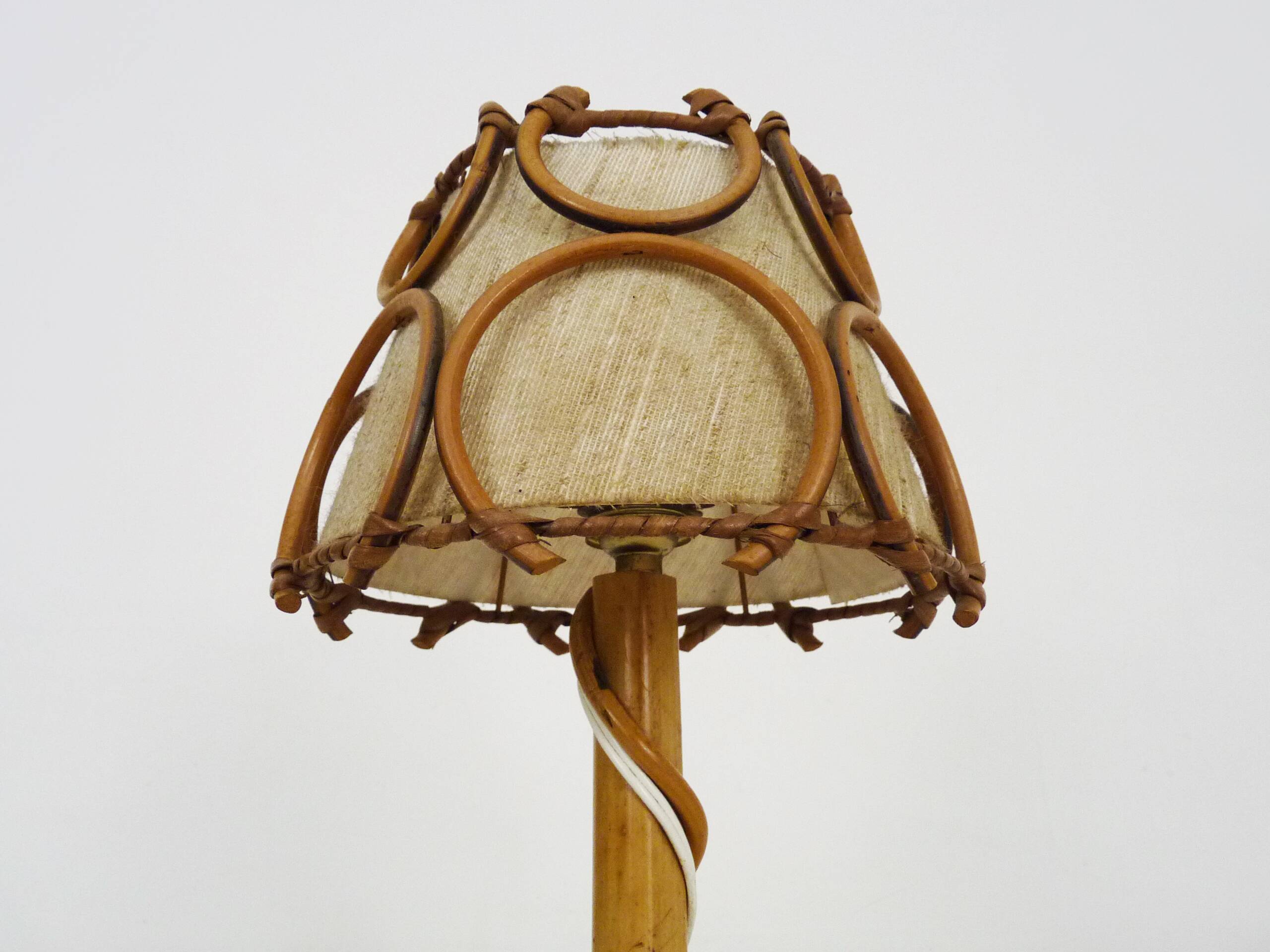 Bedside lamp, table lamp in rattan, bamboo Louis Sognot. 50s