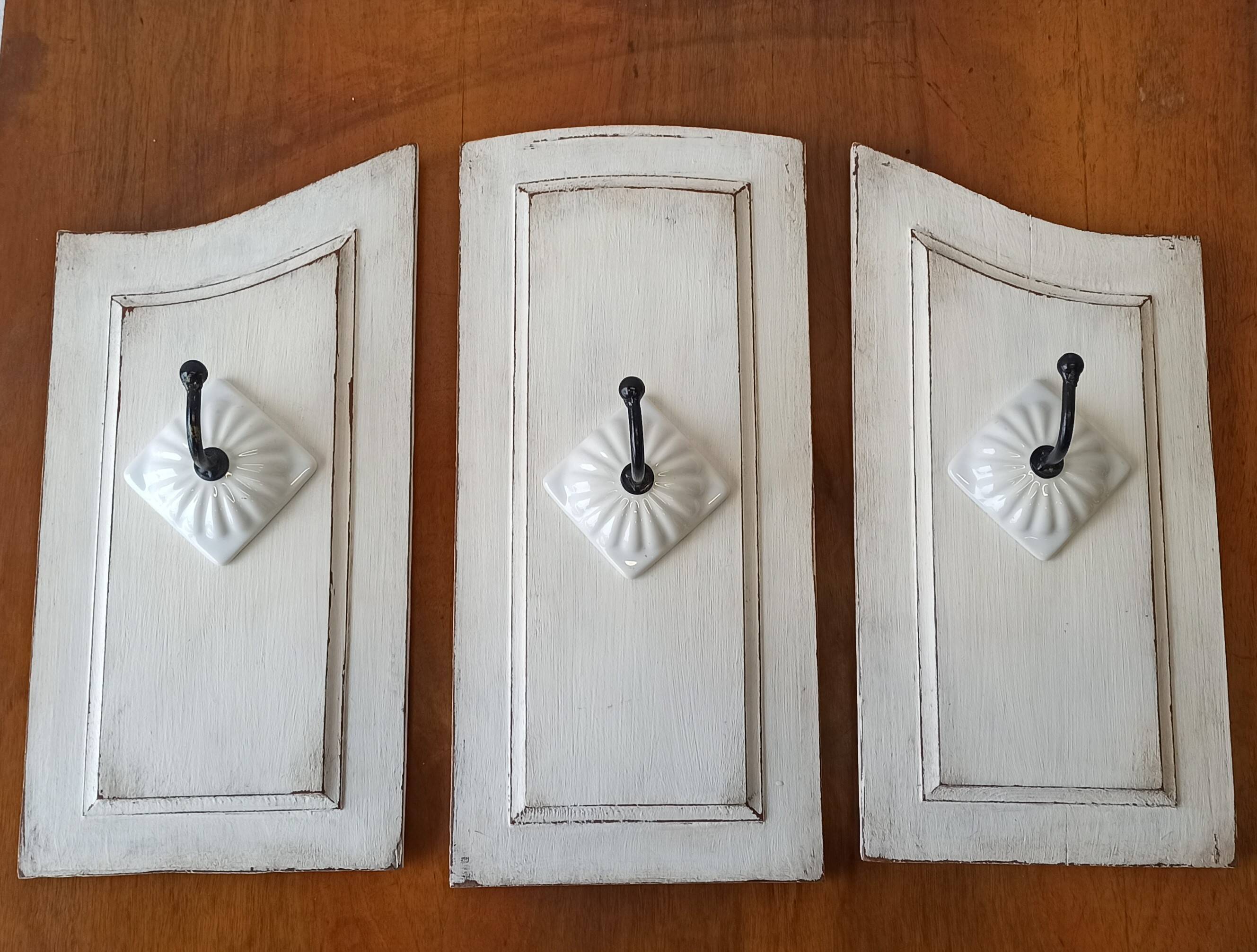 Shabby chic triptych hanger.