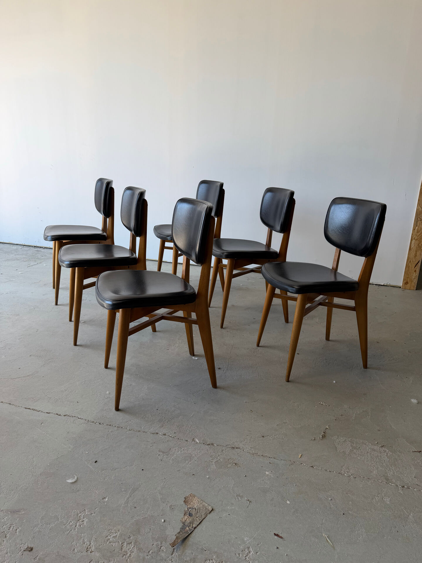 Set of 6 Scandinavian design chairs in solid beech and black Skai.