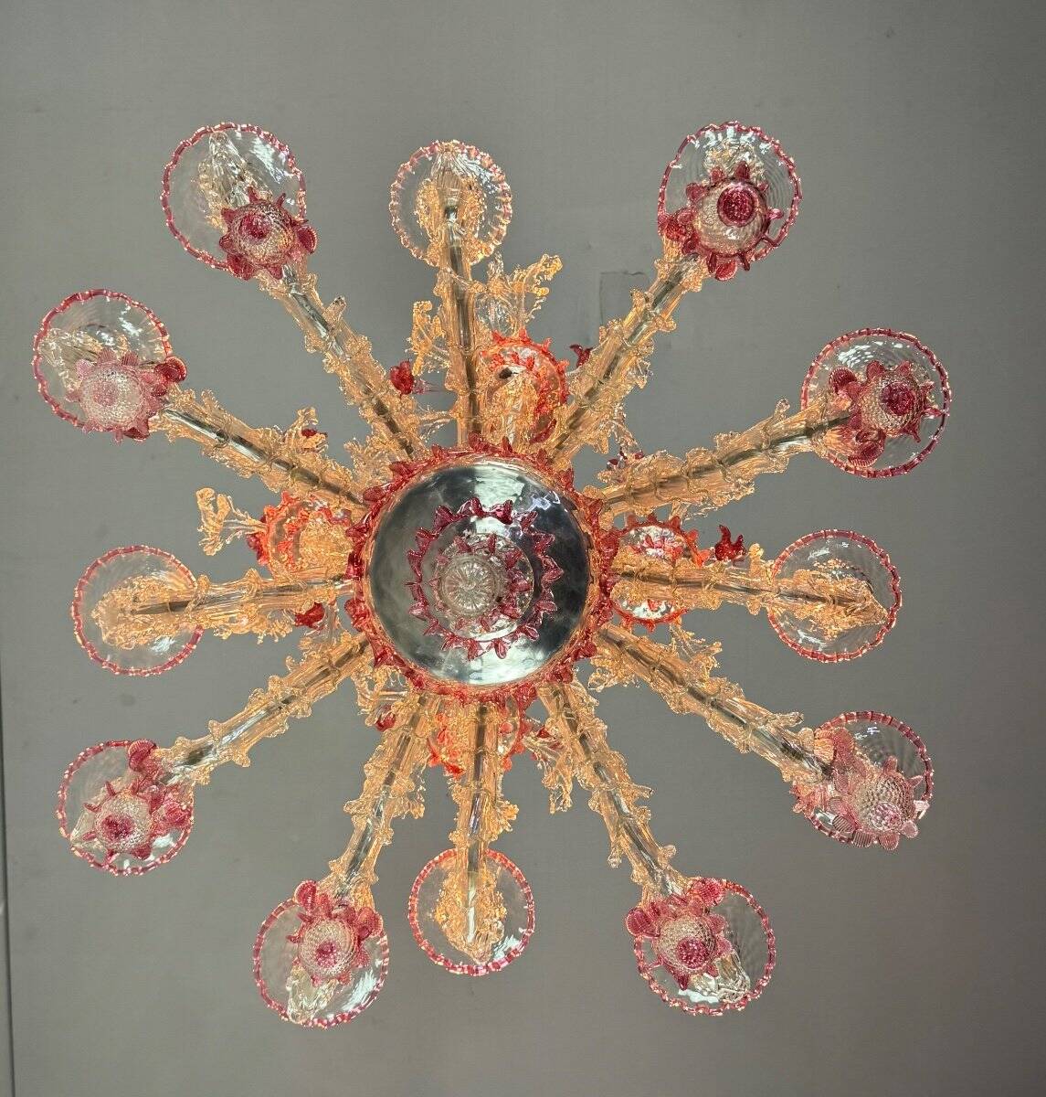 Rezzonico Venetian chandelier in colorless and red Venetian glass, circa 1920
