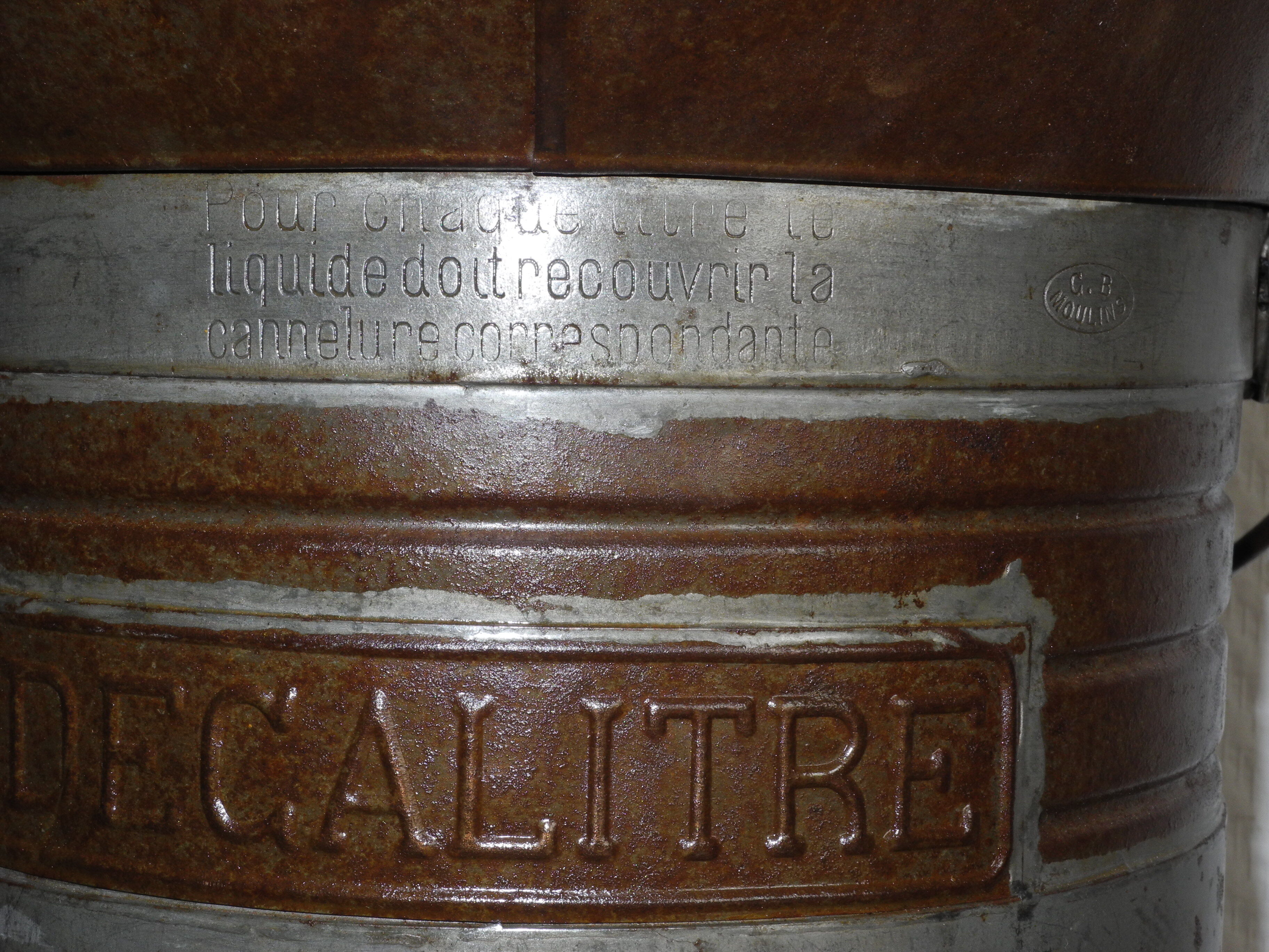 Seau lait décalitre mesure déco old milk bucket