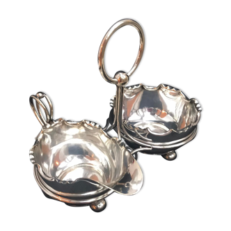 Sugar dish and cream dish
