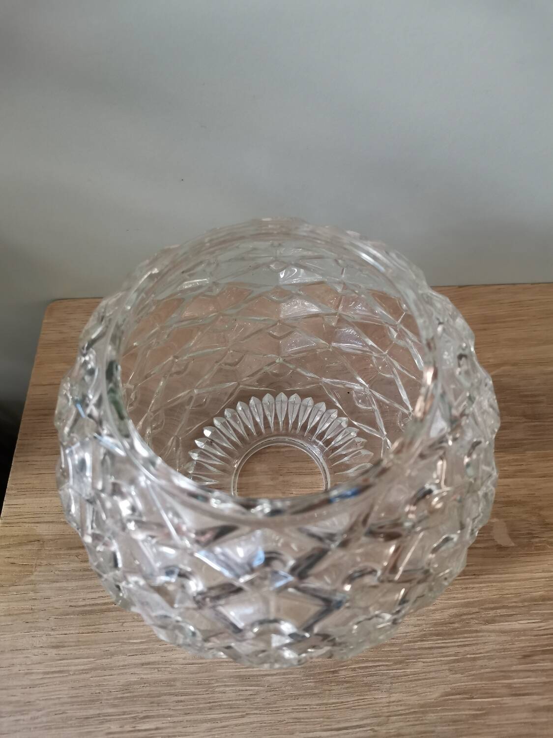 Vintage molded glass ball lamp globe faceted diamond portable suspension