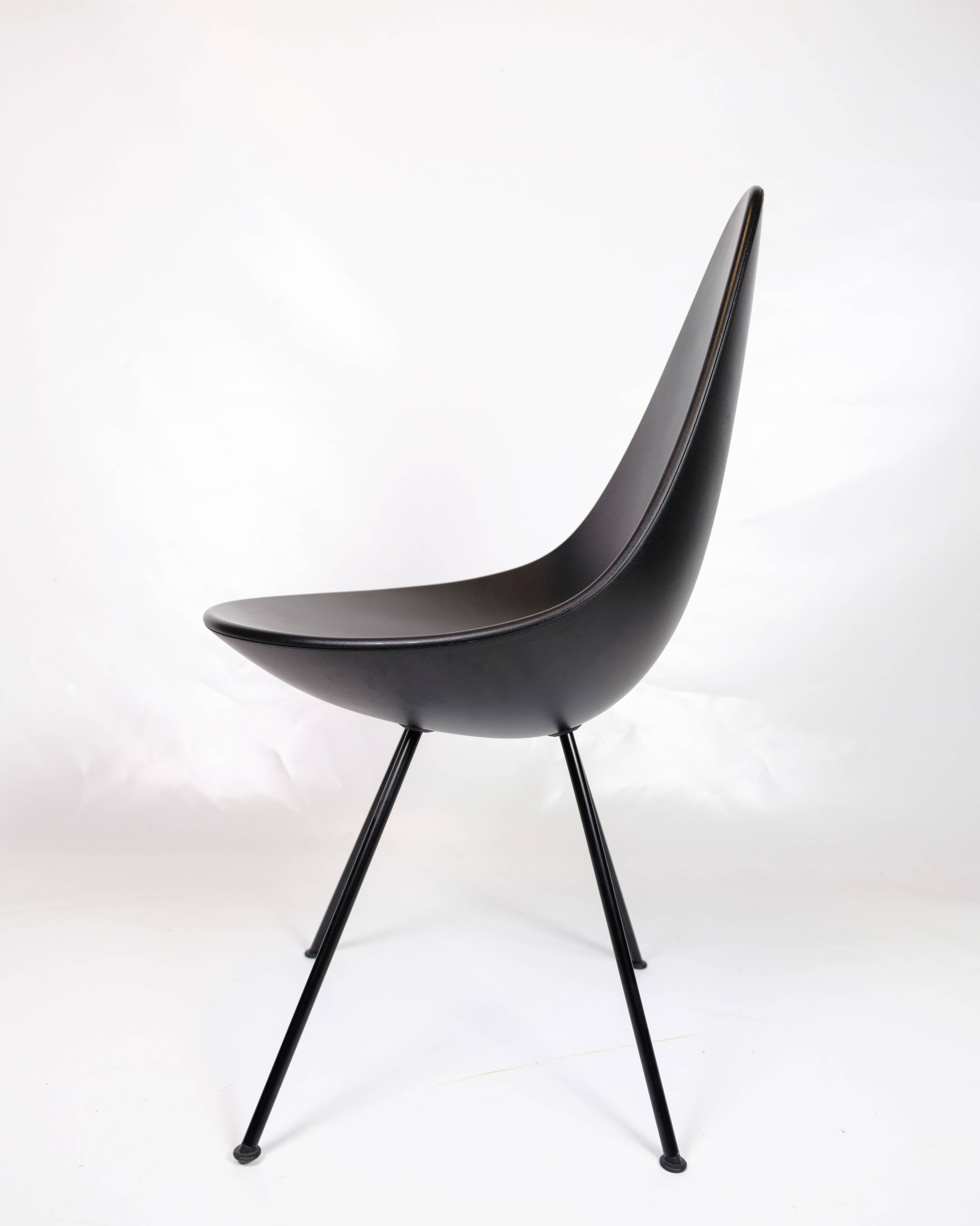 Set Of Four Dining Chairs Model 3110 Made In Black By Arne Jacobsen For Fritz Hansen From 2016s