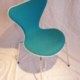 Chair Mod.  3107 Turquoise fabric design Jacobsen, Fritz hansen edition