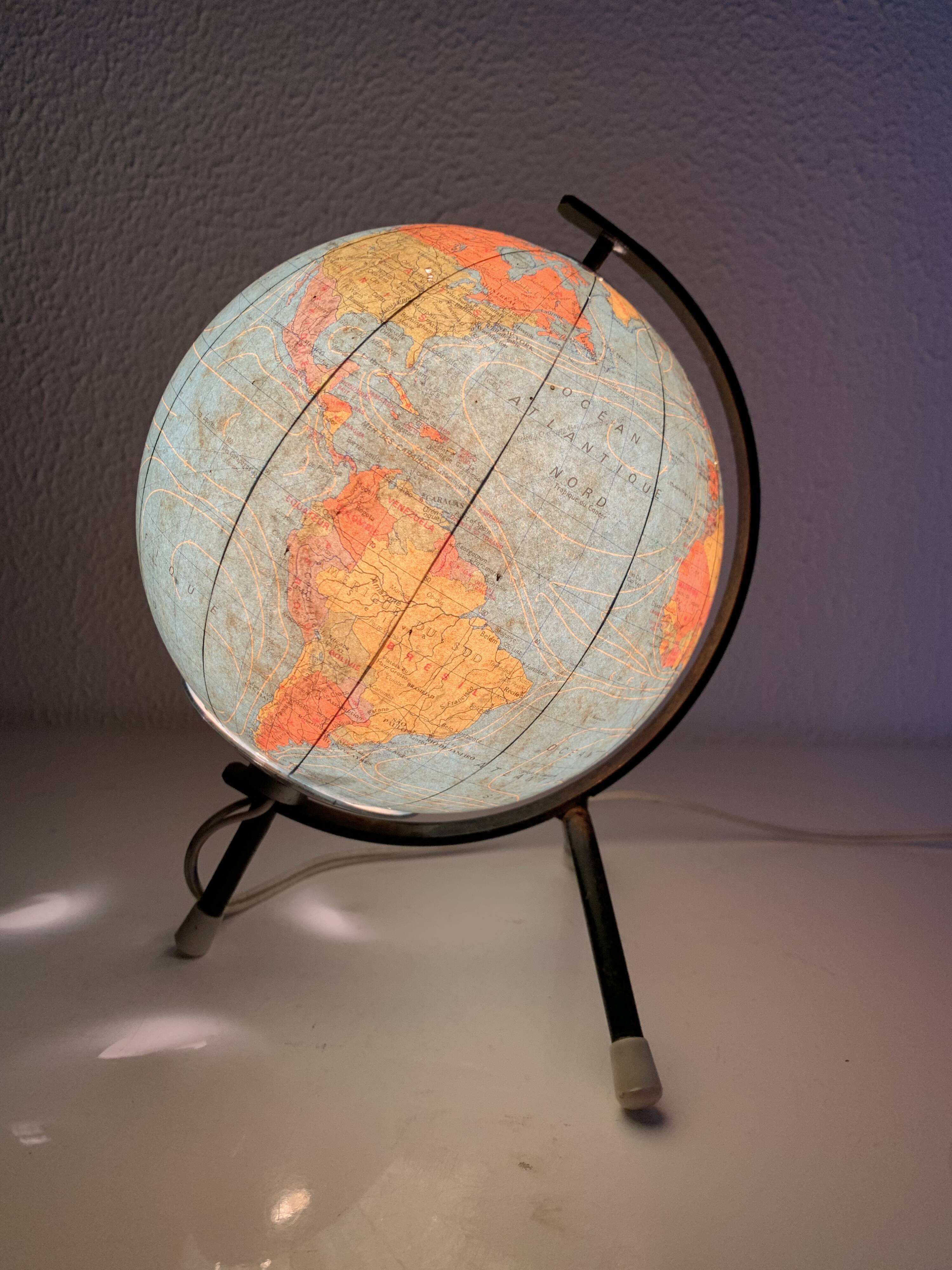 Vintage 1972 globe, terrestrial world map, glass, tripod - 22 cm