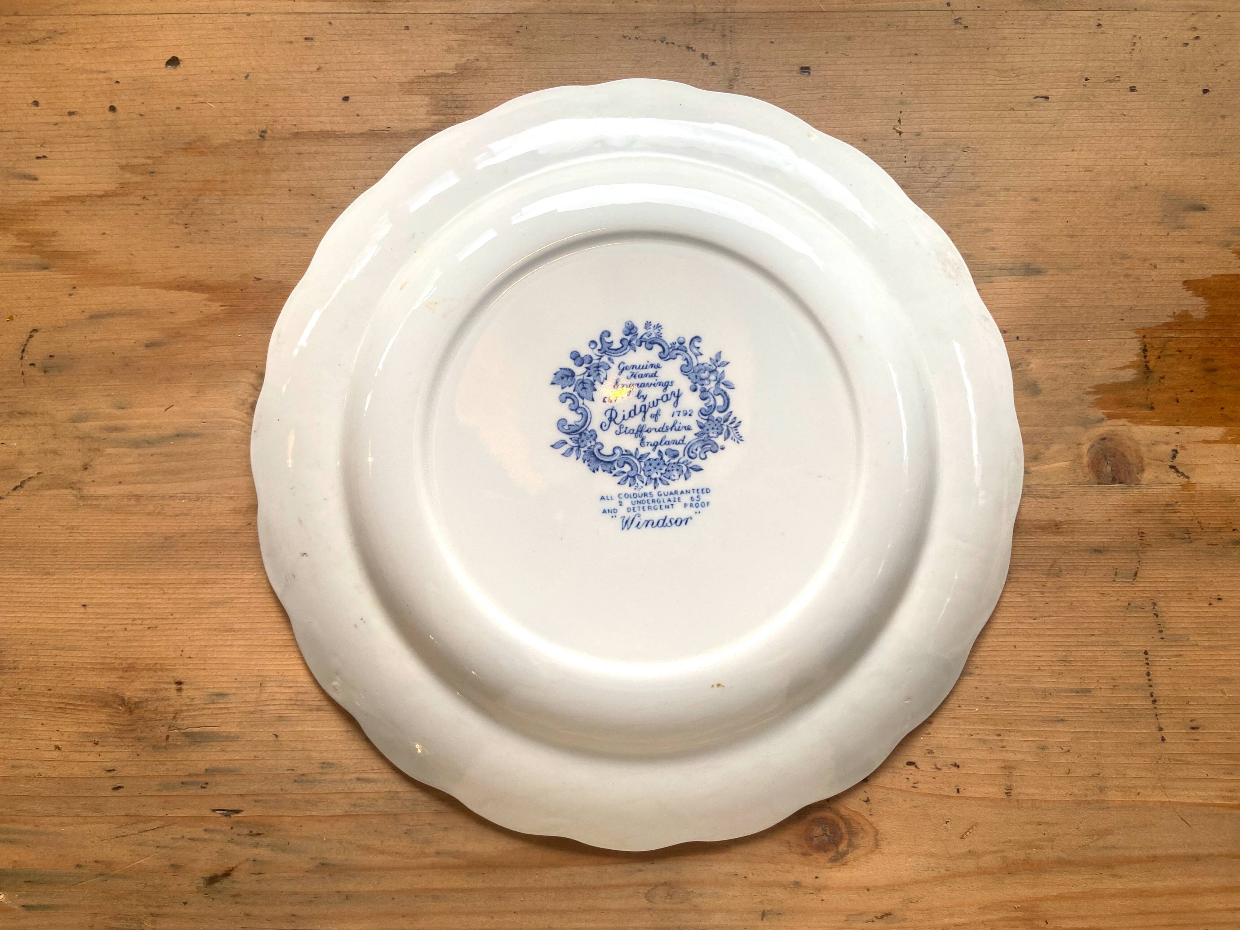 24 windsor english porcelain plates
