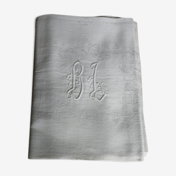 Serviettes de table monogrammees