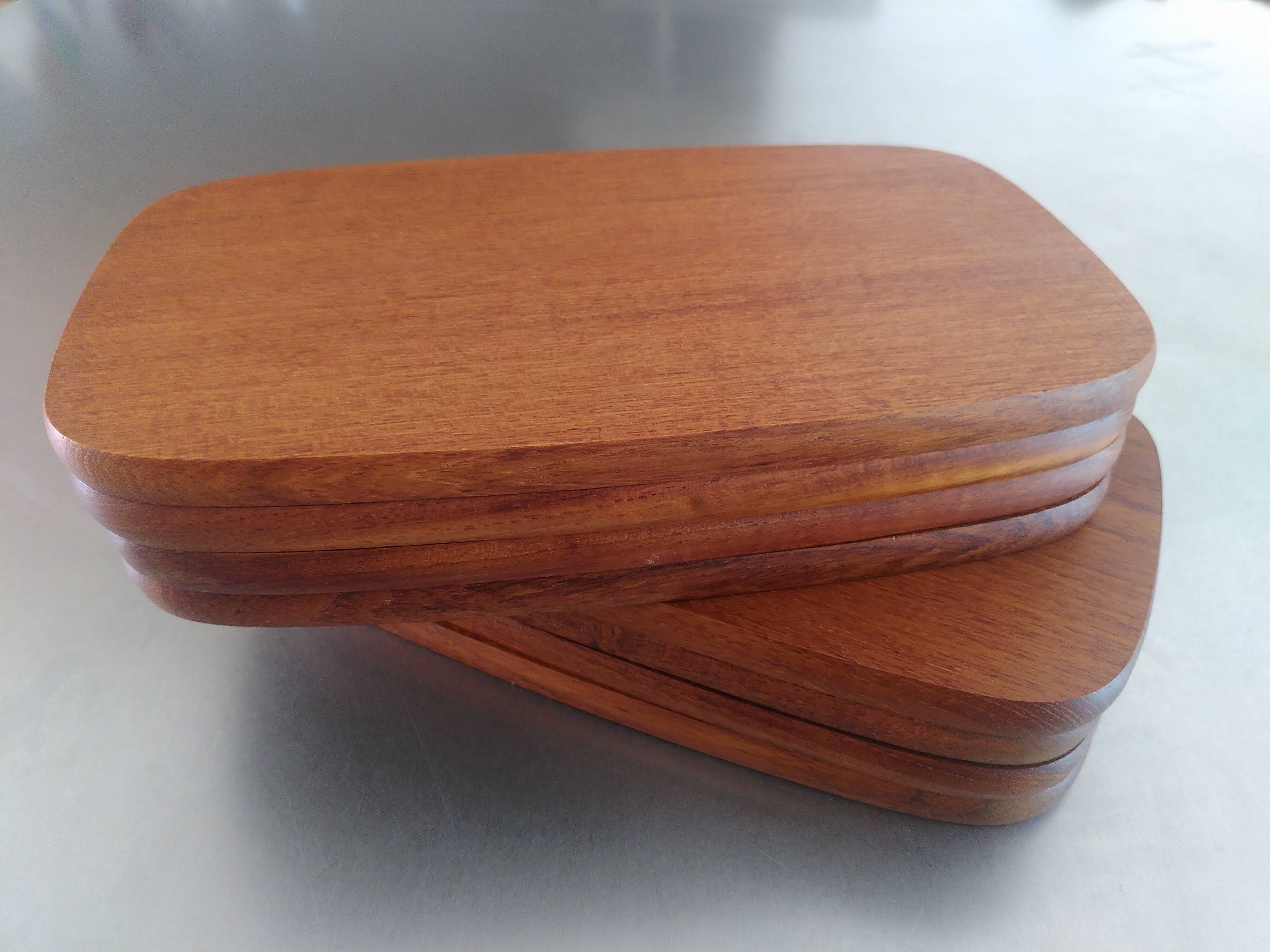 Toast boards/plates or teak breakfast, Scandinavian style